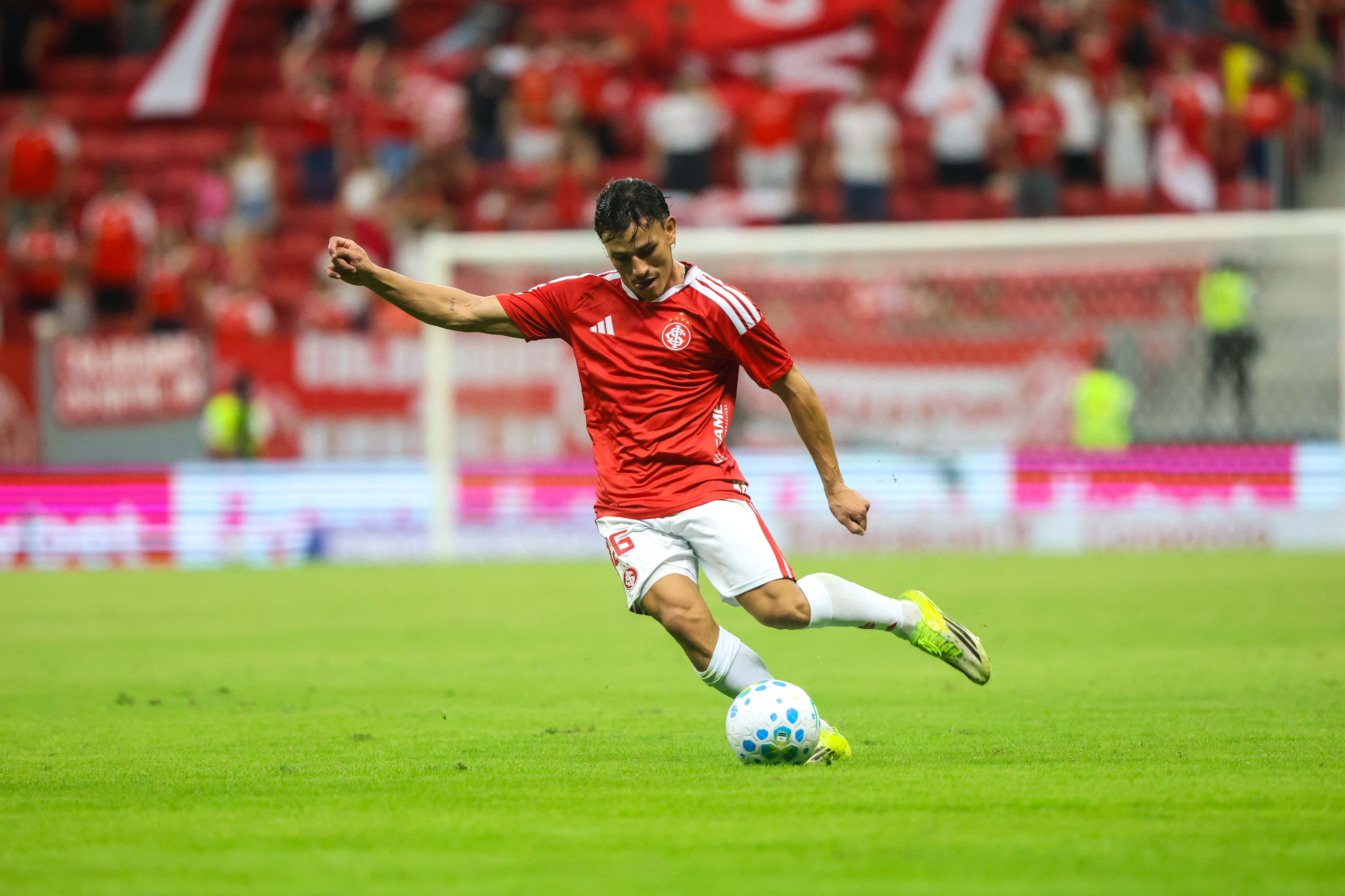 Raio-X: Inter enfrenta o Coritiba no Couto Pereira
