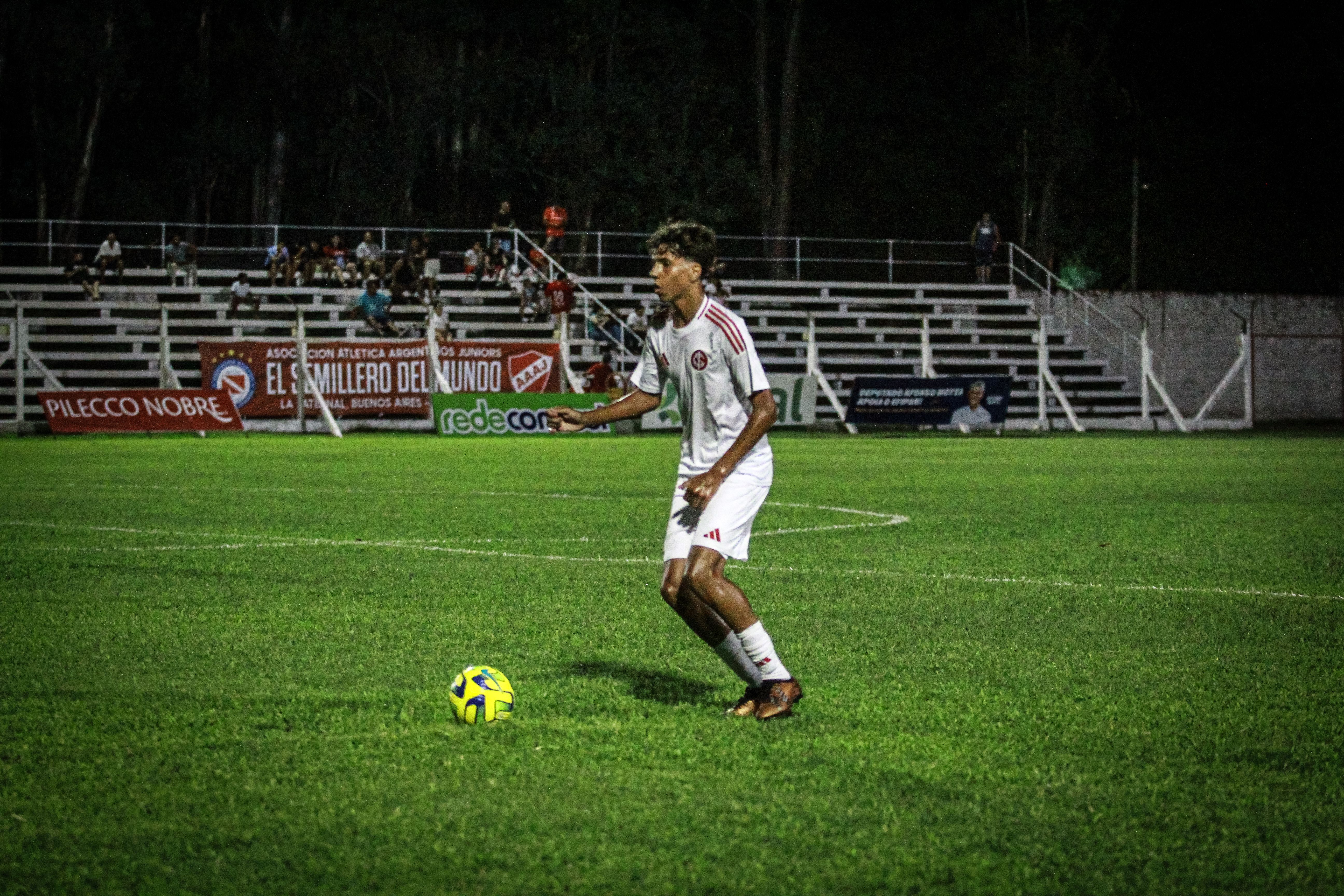 Celeiro estreia com goleada no Efipan