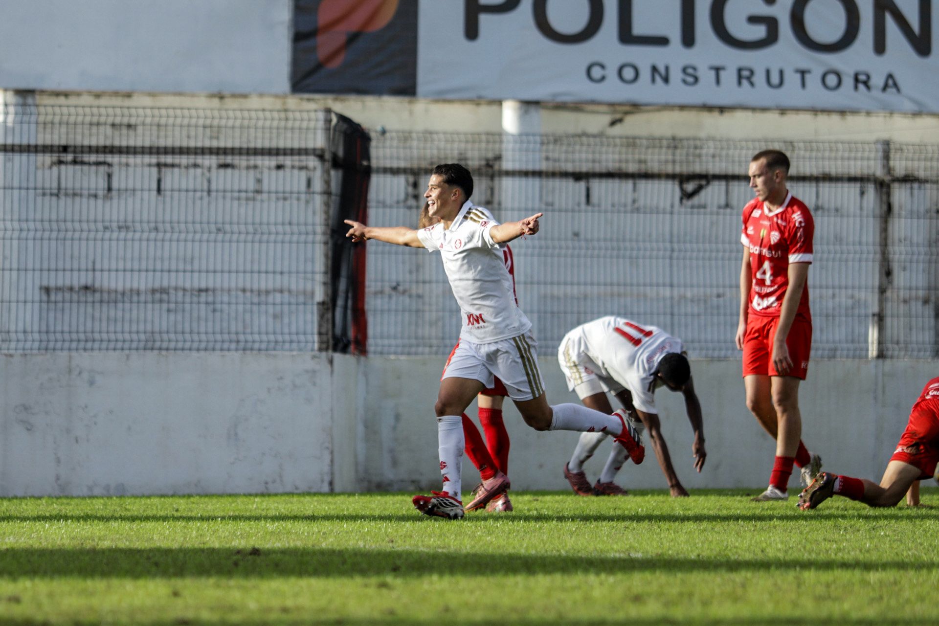 Inter vence São Luiz e larga em vantagem nas quartas de final do Gauchão Sub-20