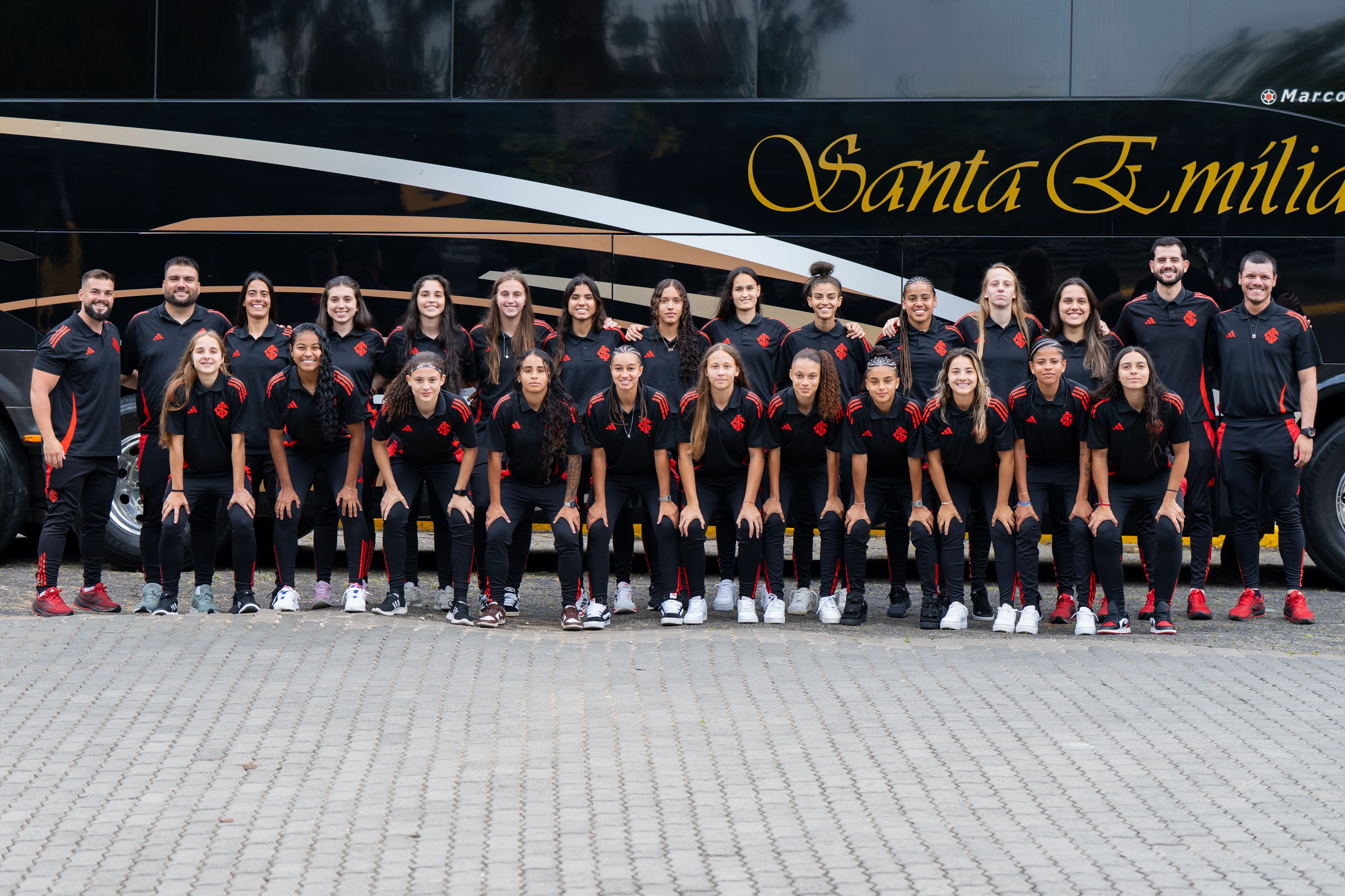 Delegação Colorada viaja para São Paulo para disputar a Copinha Feminina 2025
