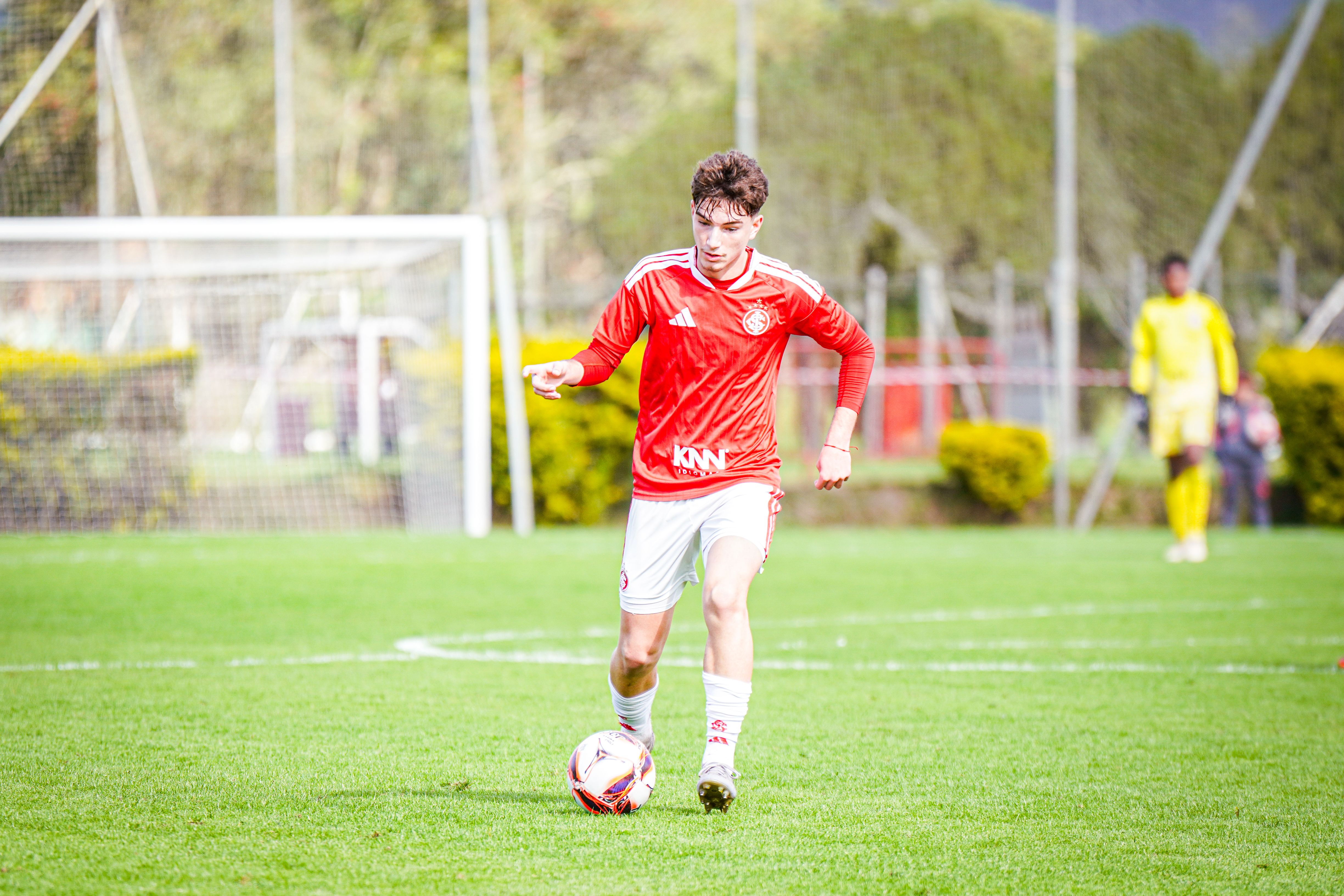Sub-17 finaliza preparação para enfrentar o Athletico-PR pelo Brasileiro