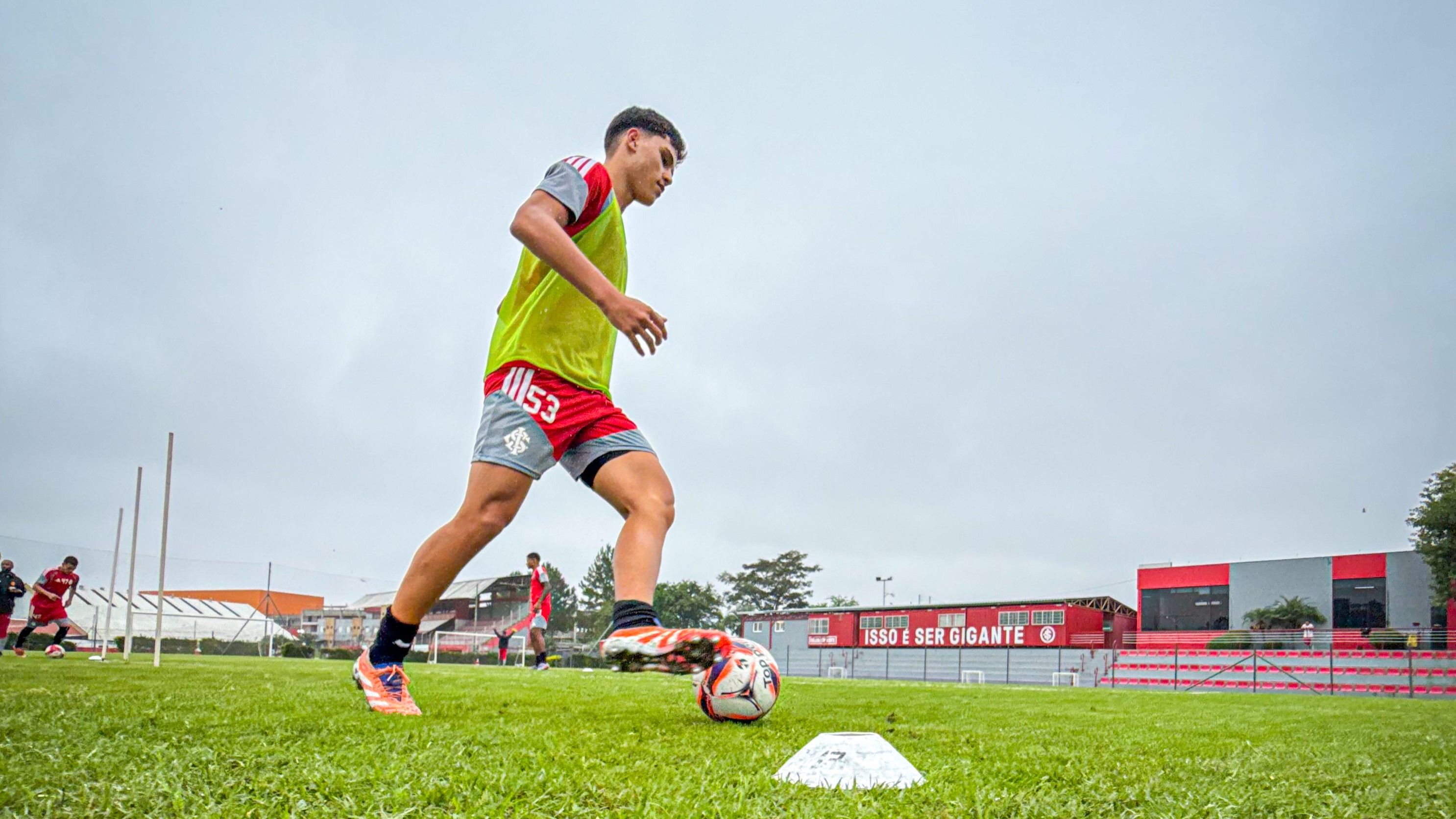 Sub-20 finaliza preparação para estreia no Campeonato Gaúcho