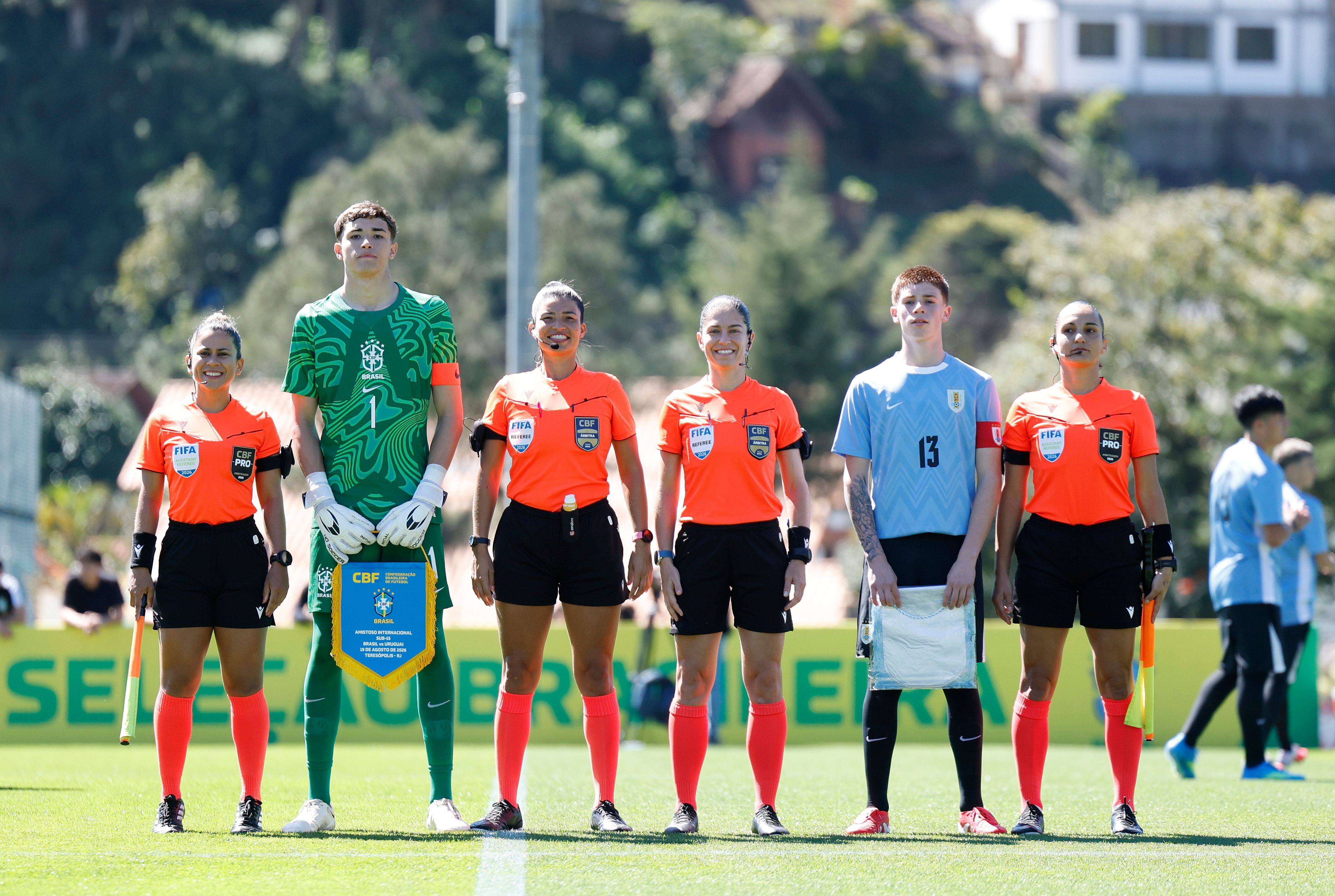 Atletas do Celeiro participam de amistoso da Seleção Sub-15 contra o Uruguai