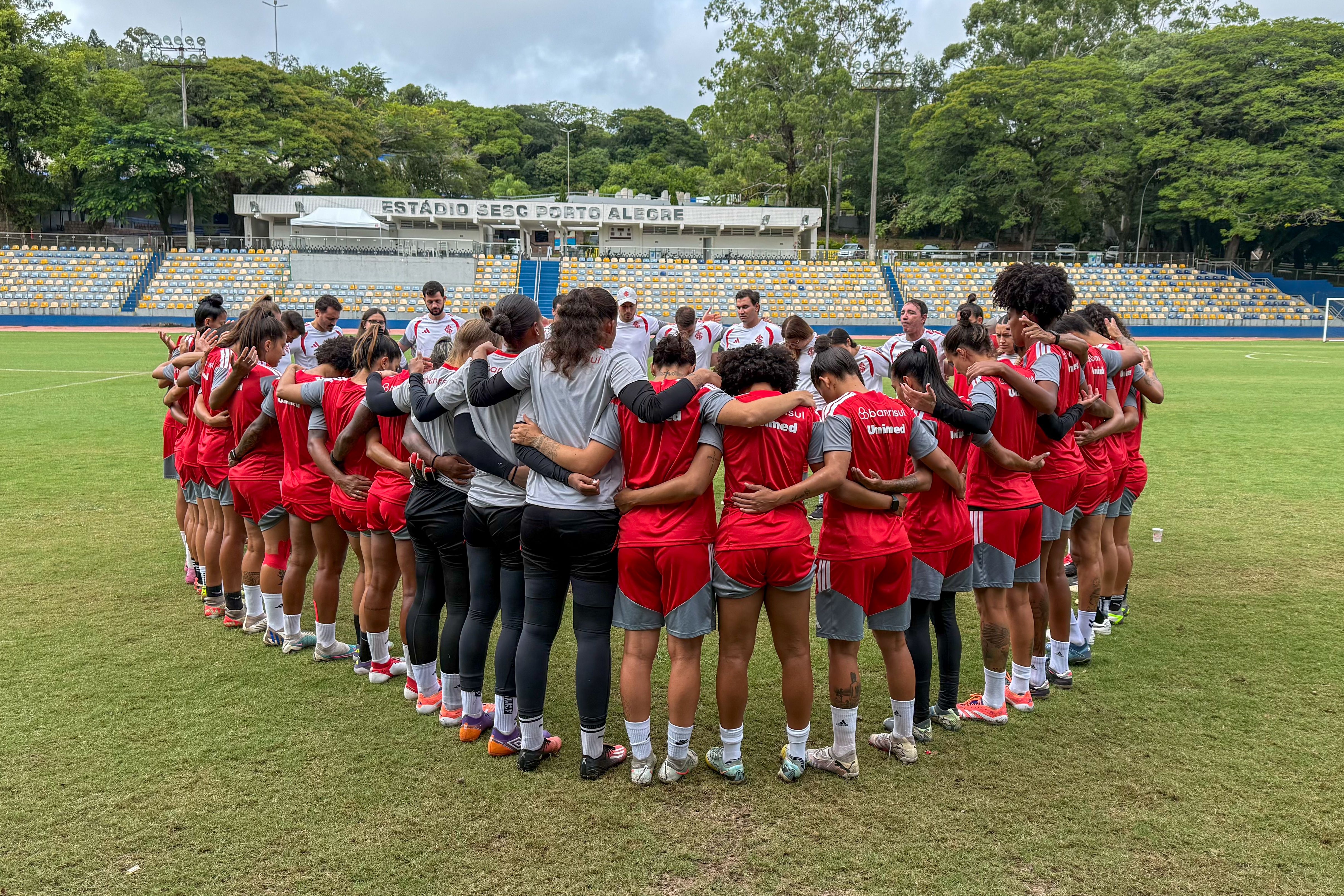 Gurias Coloradas se prepararam para enfrentar o América-MG pelo Brasileiro Feminino no sábado 