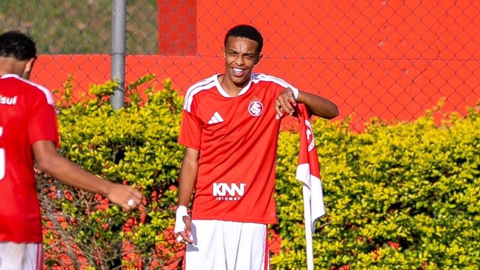 Celeiro goleia Inter-SM e carimba vaga na semifinal do Gauchão Sub-17