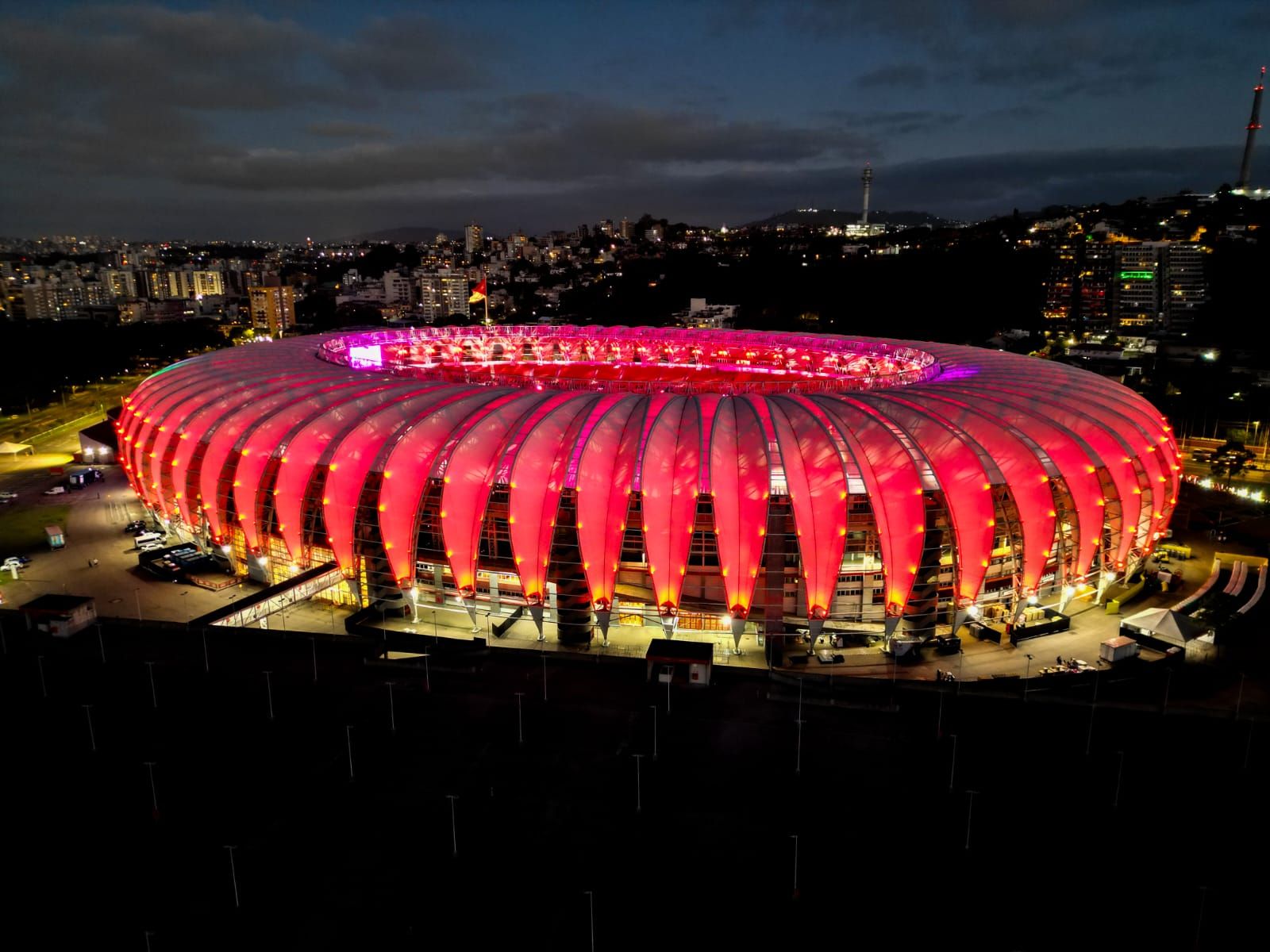 Inter conclui etapa de modernização da iluminação do Beira-Rio