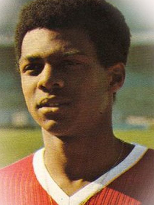 Luto pelo falecimento do ex-lateral João Carlos