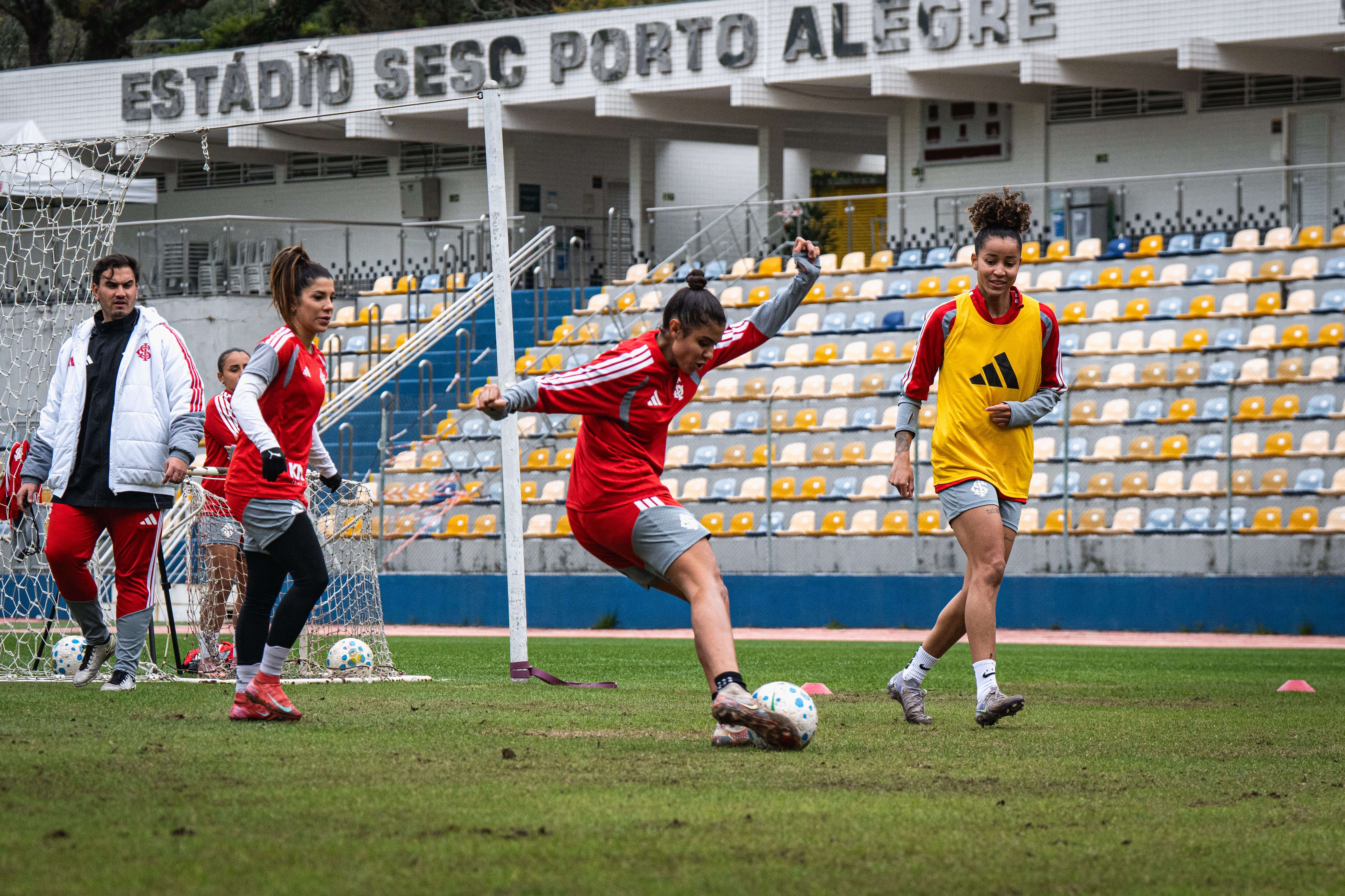 Gurias Coloradas iniciam última semana de intertemporada