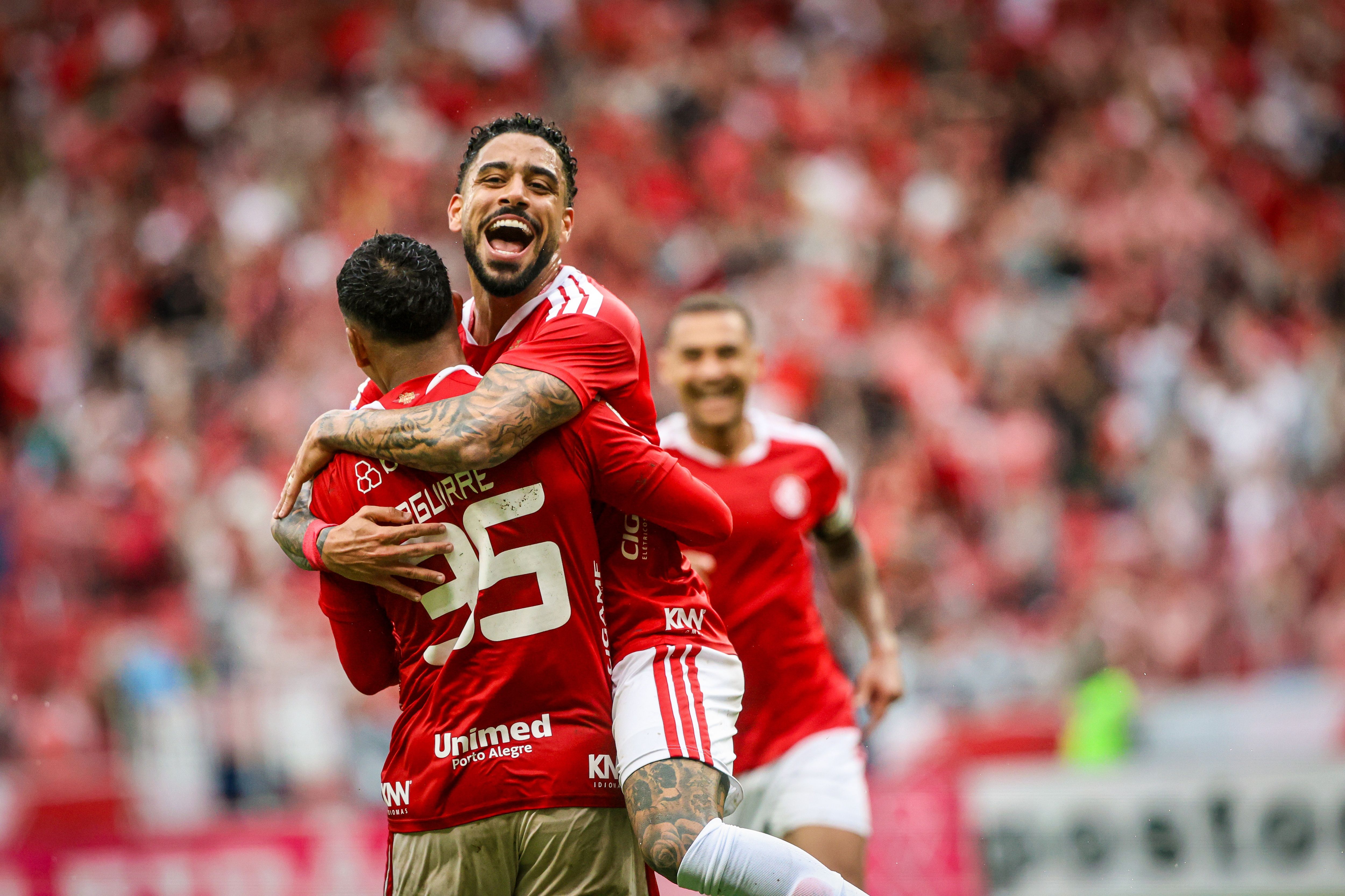 INTER GOLEIA O BOTAFOGO COM SHOW DA TORCIDA