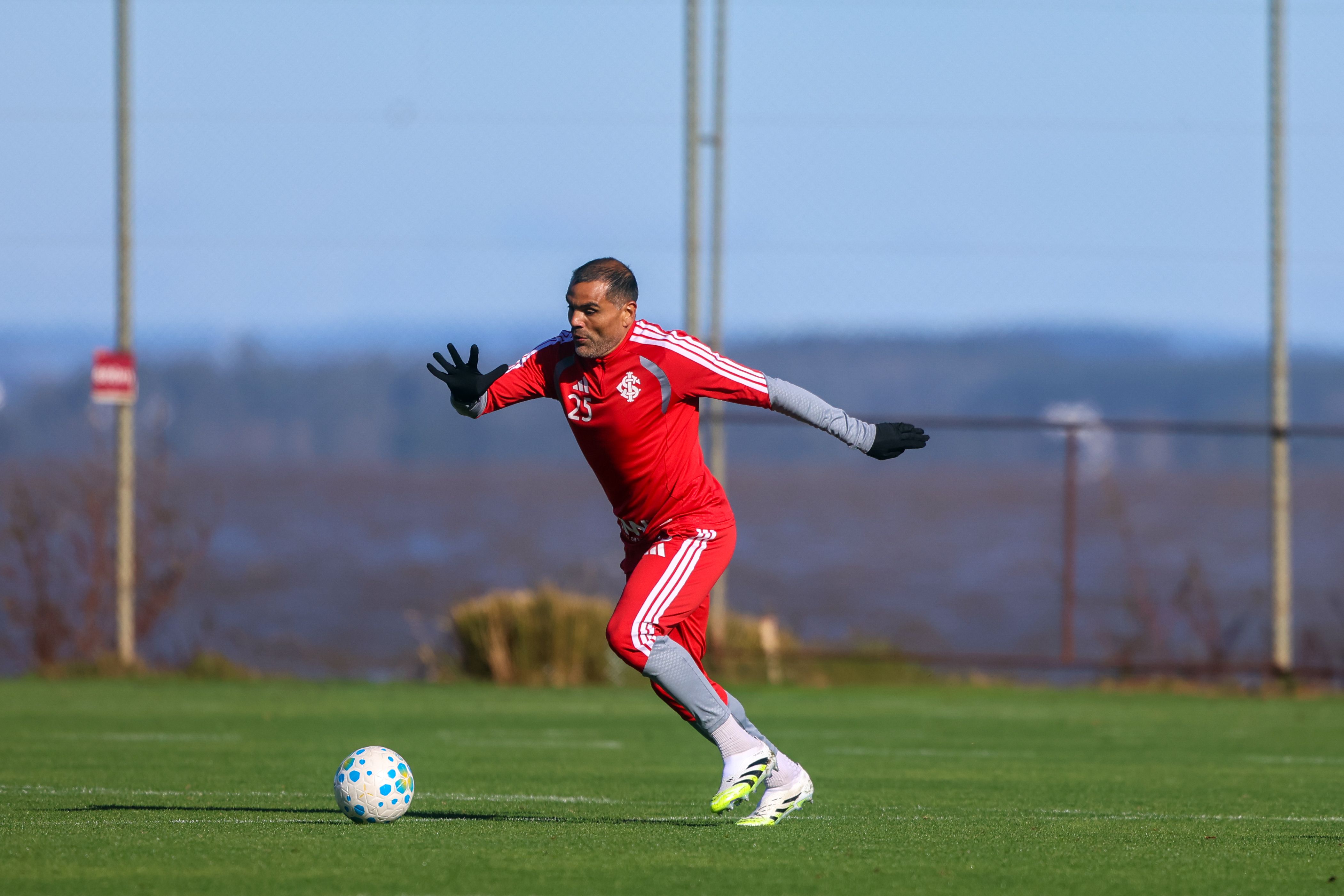 Equipe fecha preparação para jogo-treino