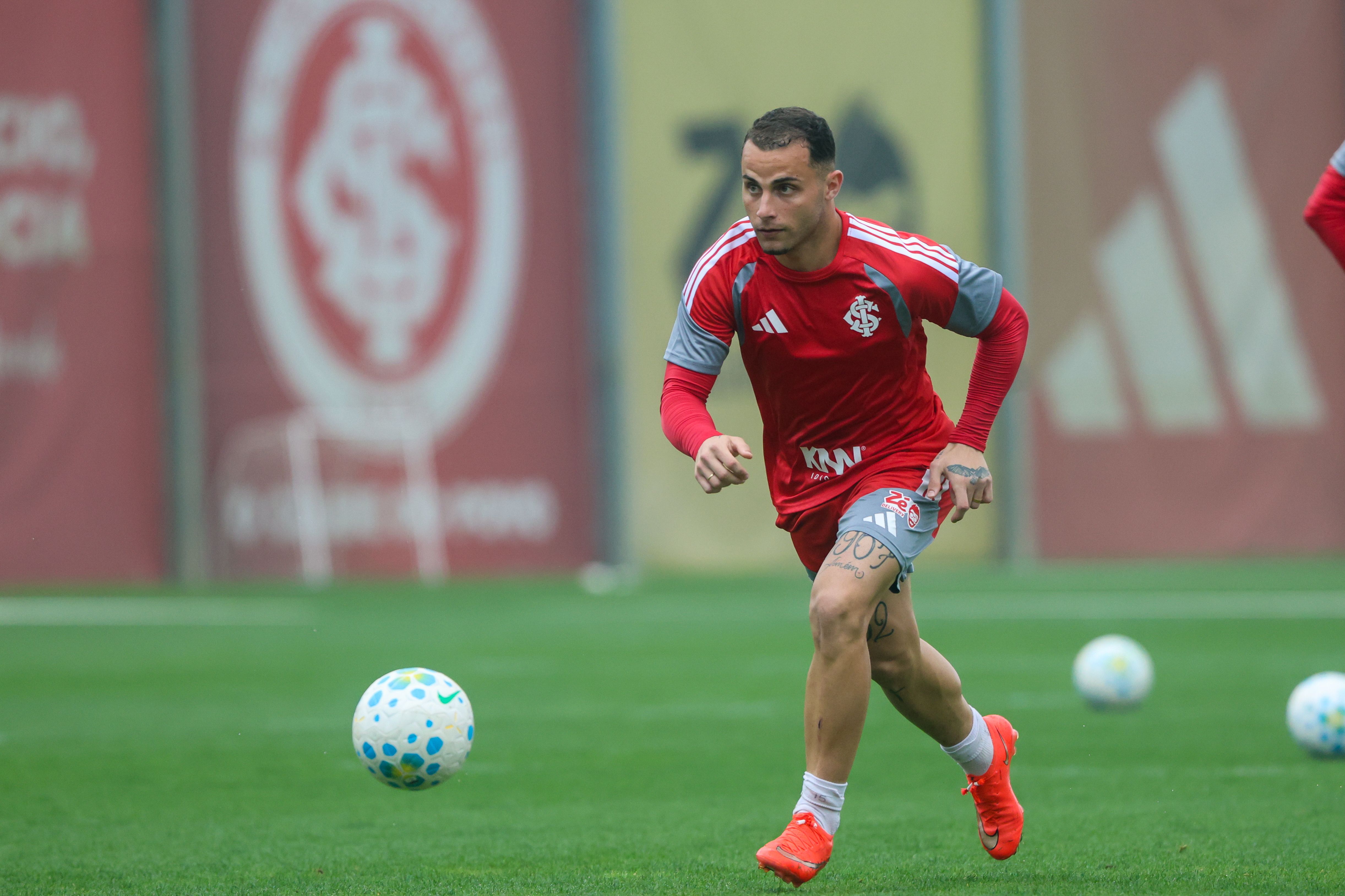 Inter retoma treinos na Data FIFA de olho no Corinthians