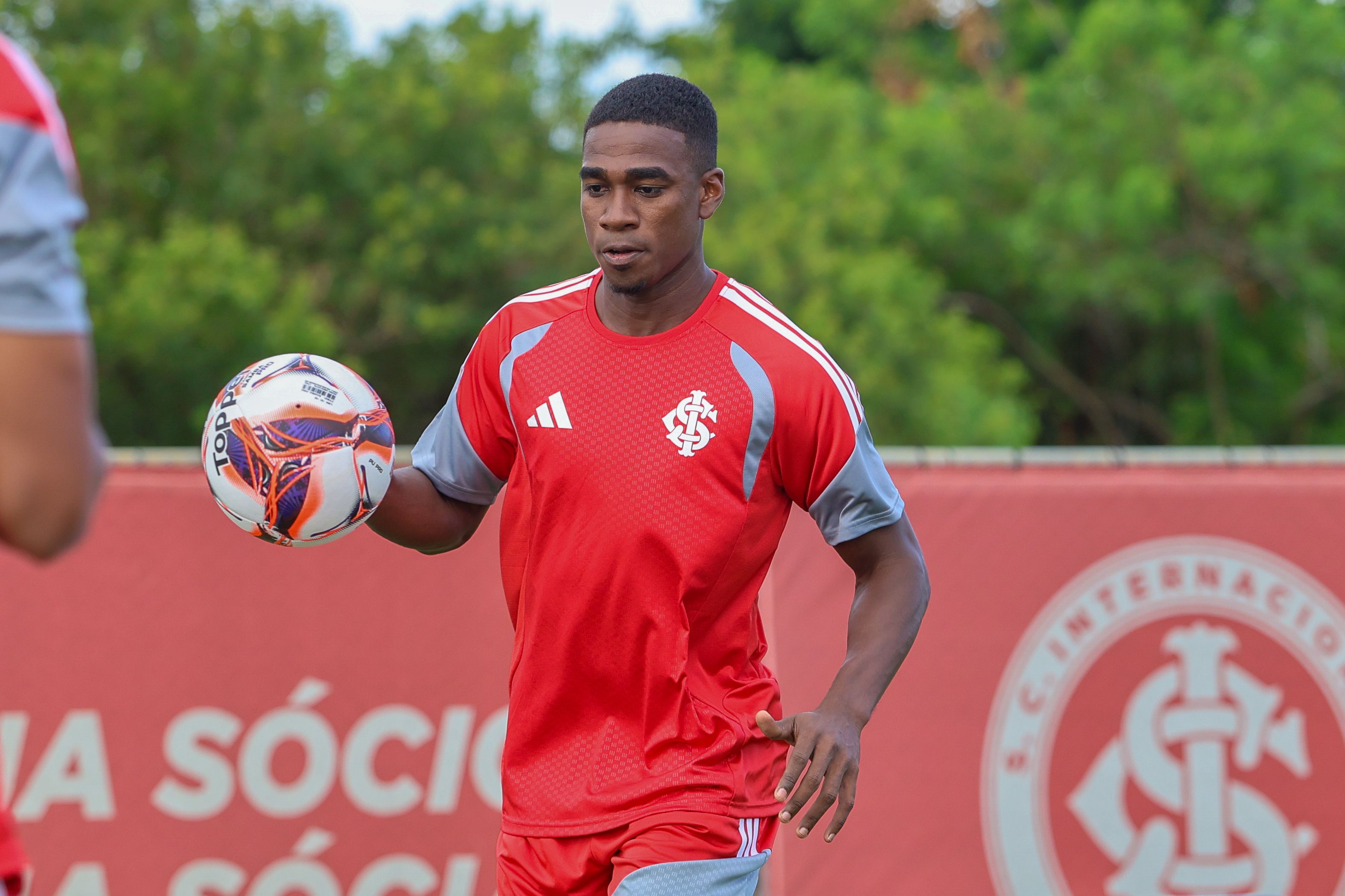 Equipe dá início à semana