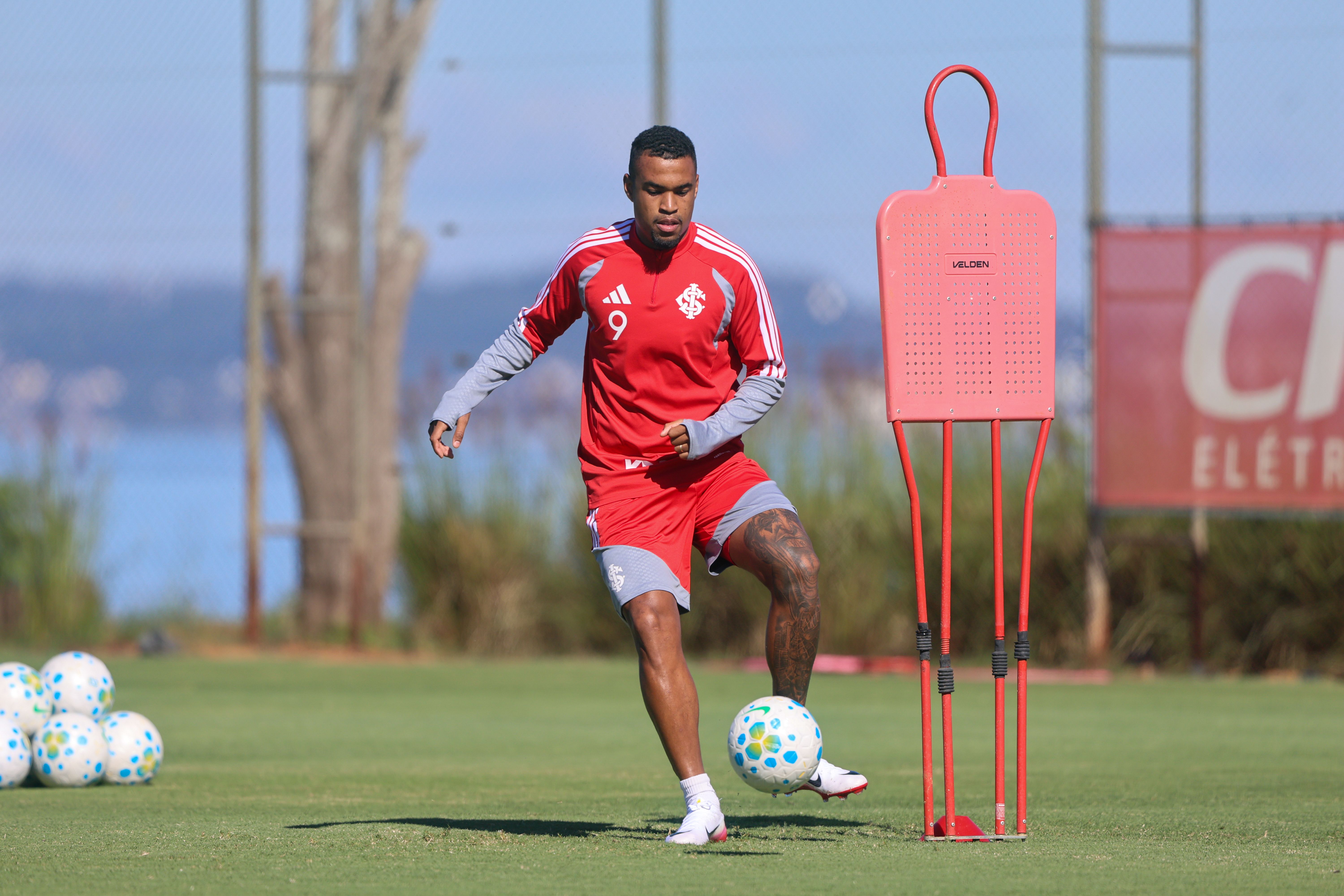 Começa semana de trabalho visando duelo com Fluminense