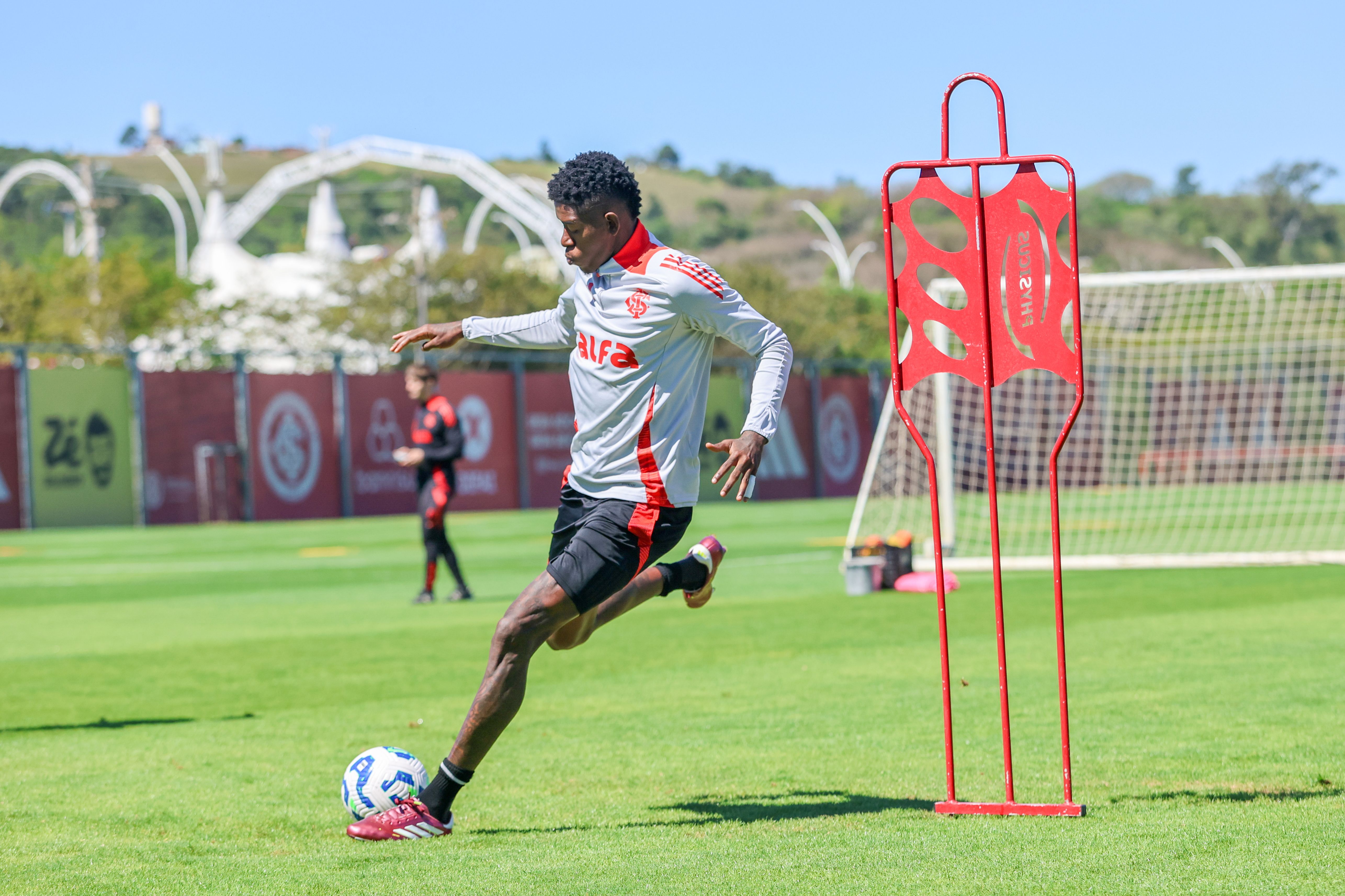 Começa preparação para o duelo com o Juventude