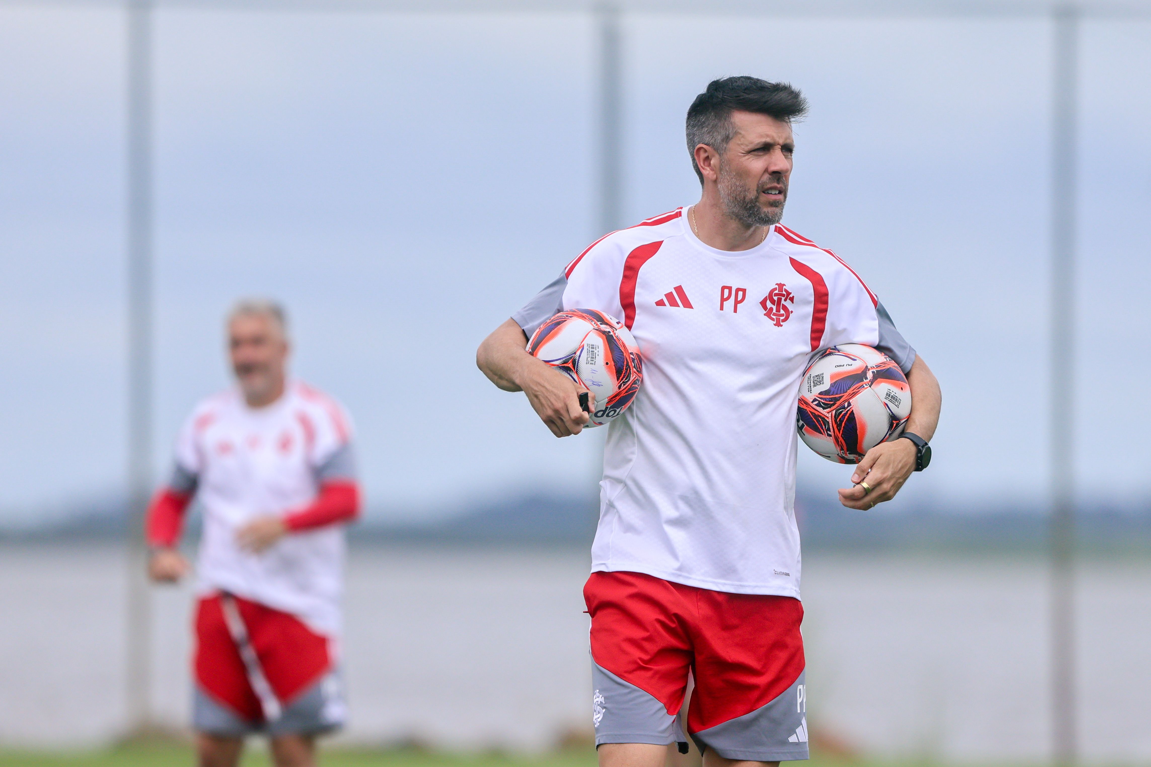 Equipe volta aos treinos após vantagem na semi