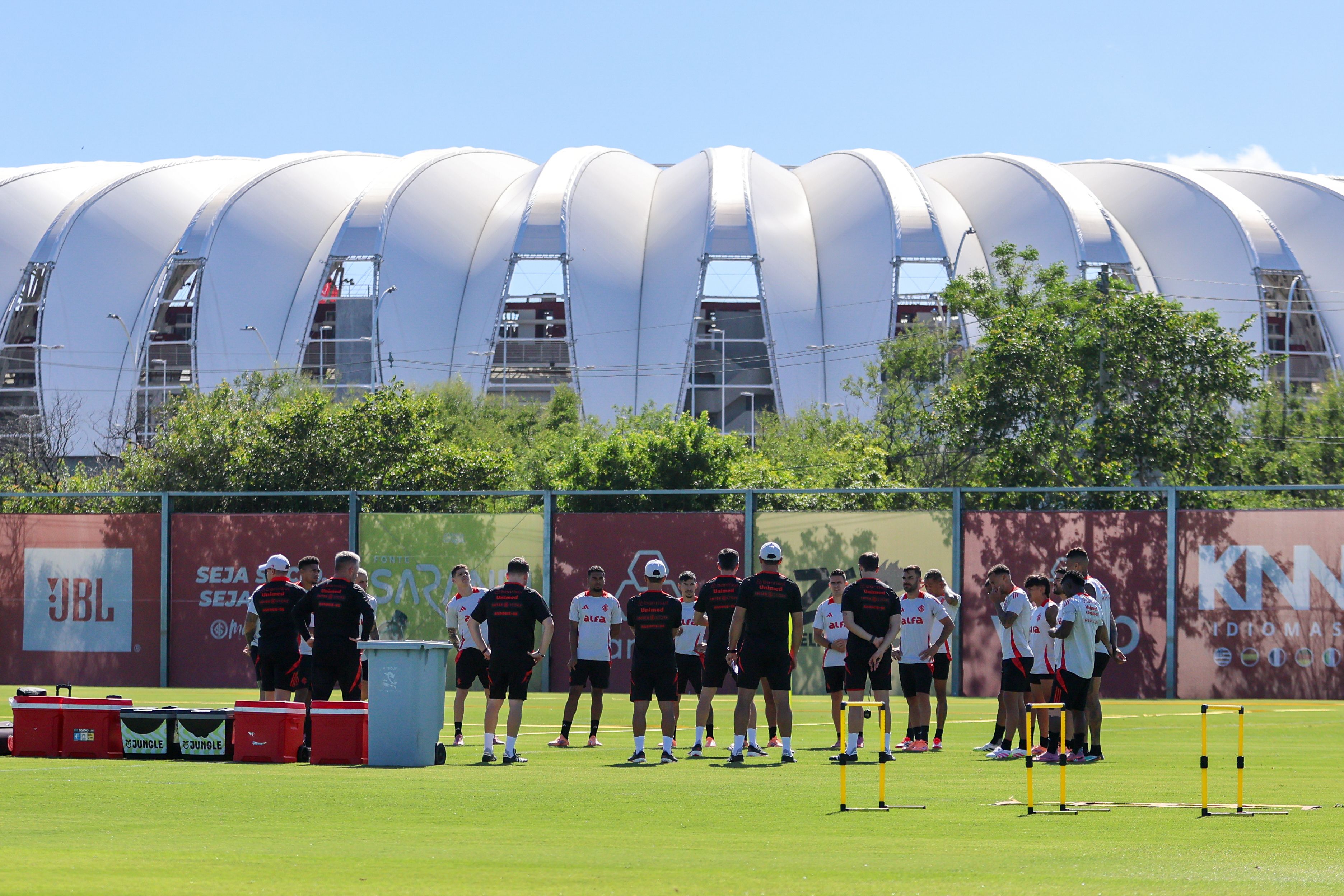 Domingo de muito trabalho na pré-temporada