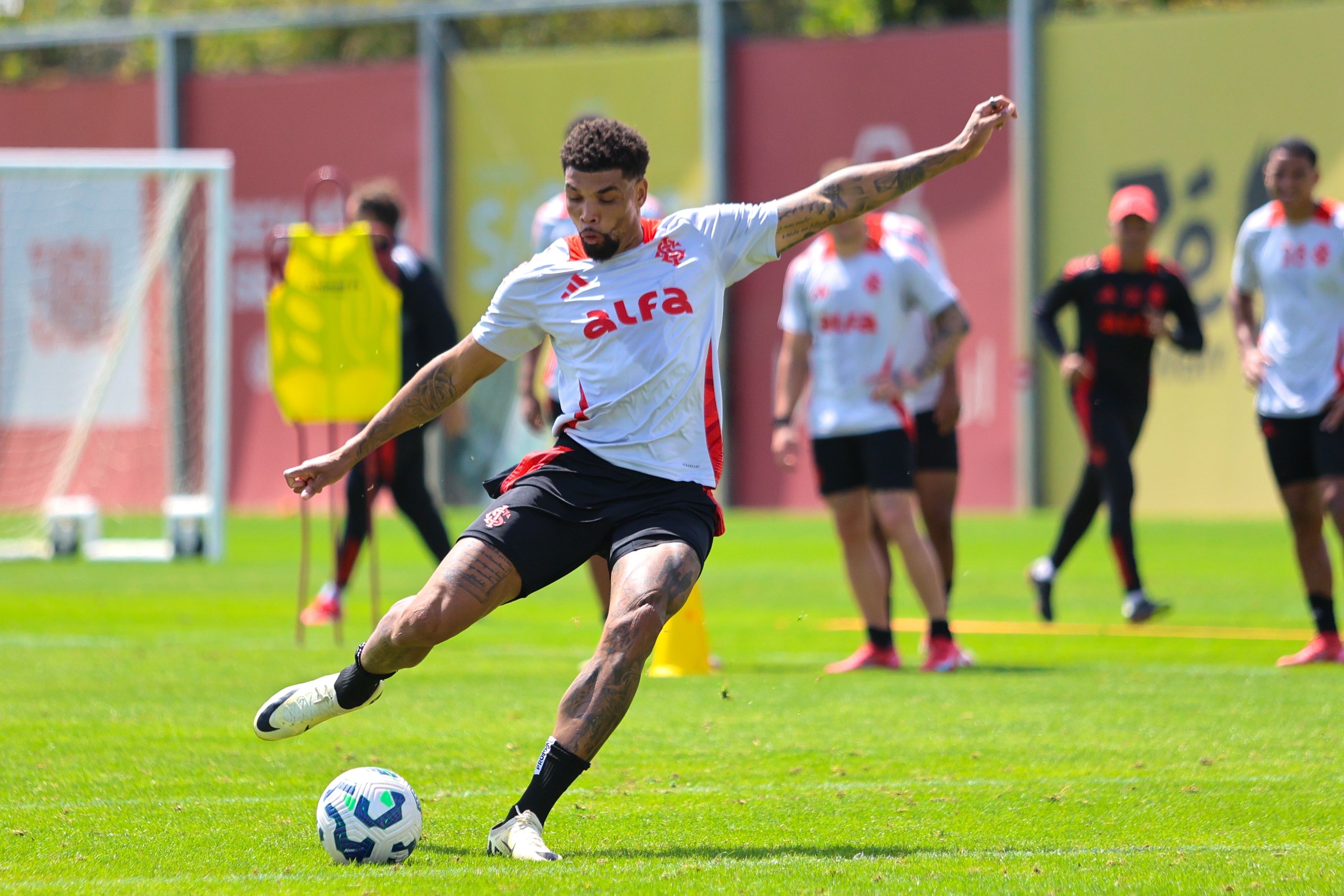Domingo de treino após duelo em Caxias