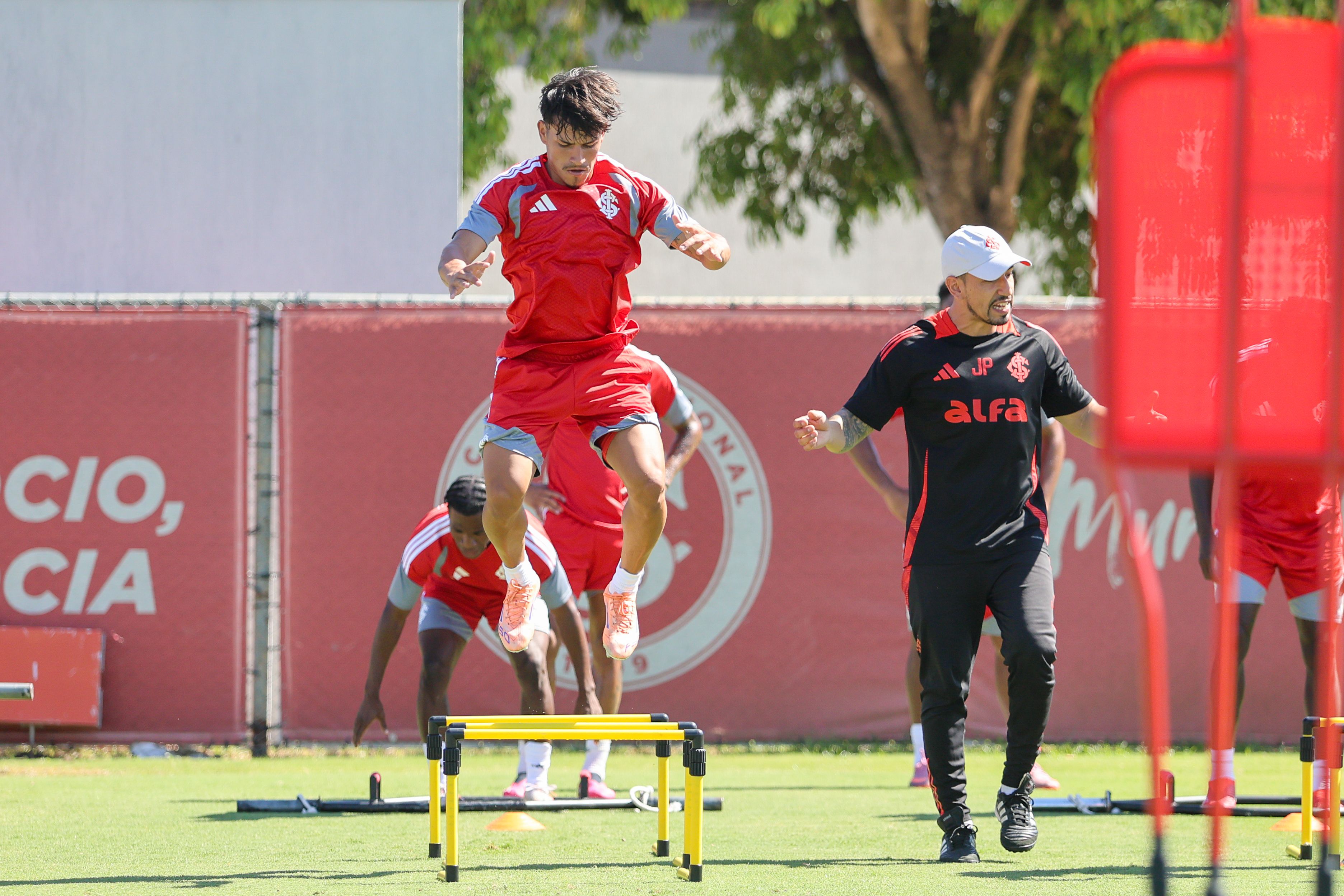 Dois turnos de muito trabalho