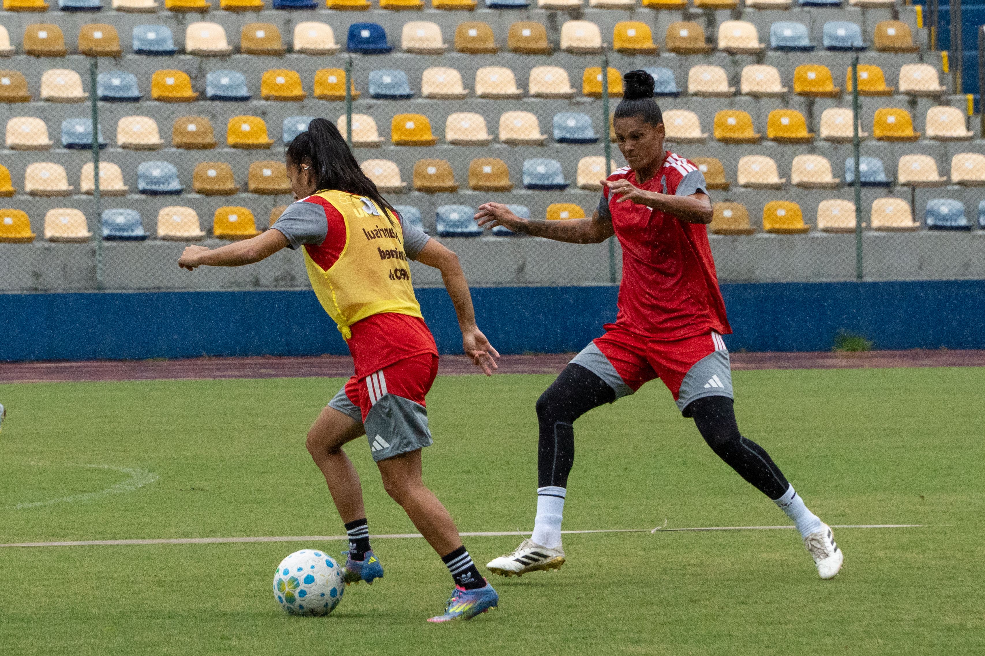 Gurias Coloradas encerram preparação para encarar o Atlético-MG