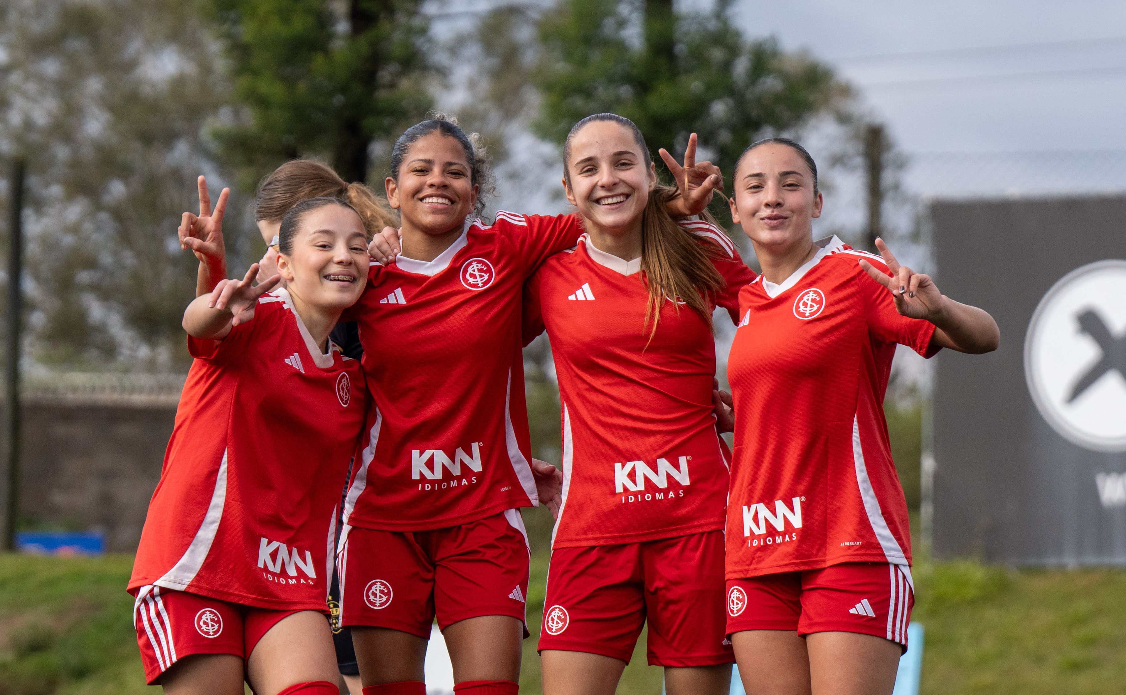 Gurias Coloradas goleiam o Estrela e avançam à final do Gauchão Sub-20