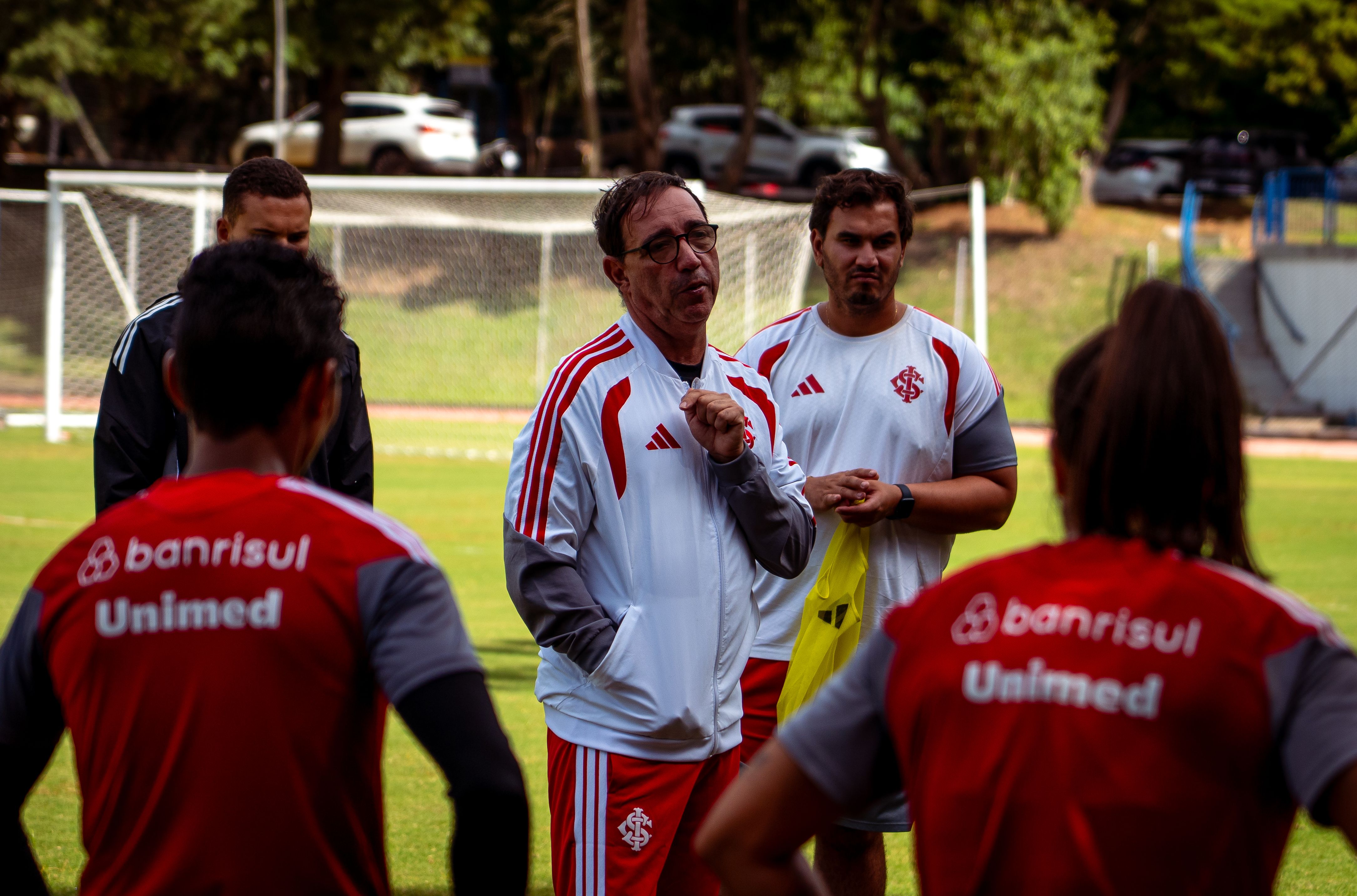 Gurias encaram o Cruzeiro em Minas Gerais