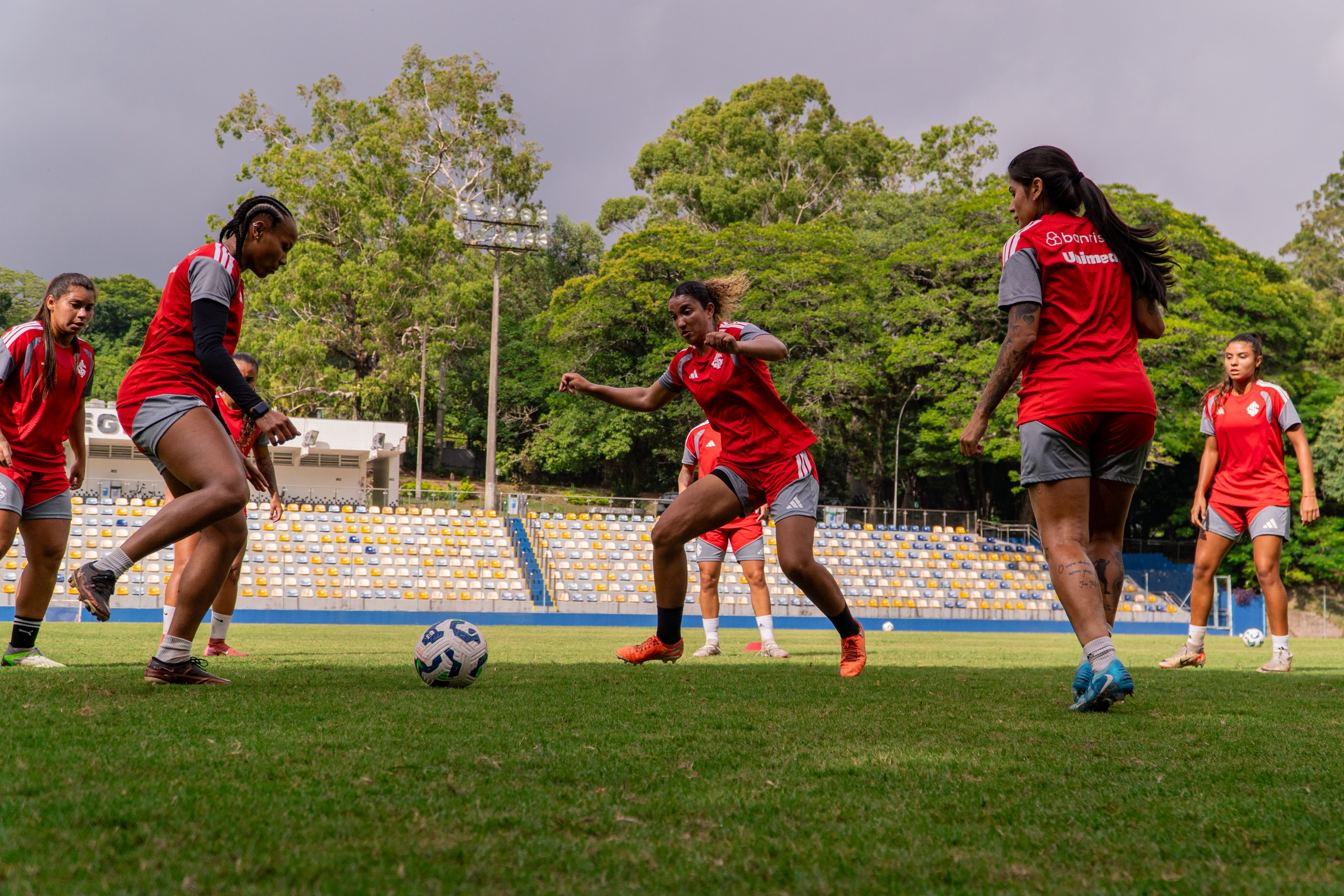 Gurias Coloradas encerram mais uma semana de pré-temporada visando a estreia no Brasileirão