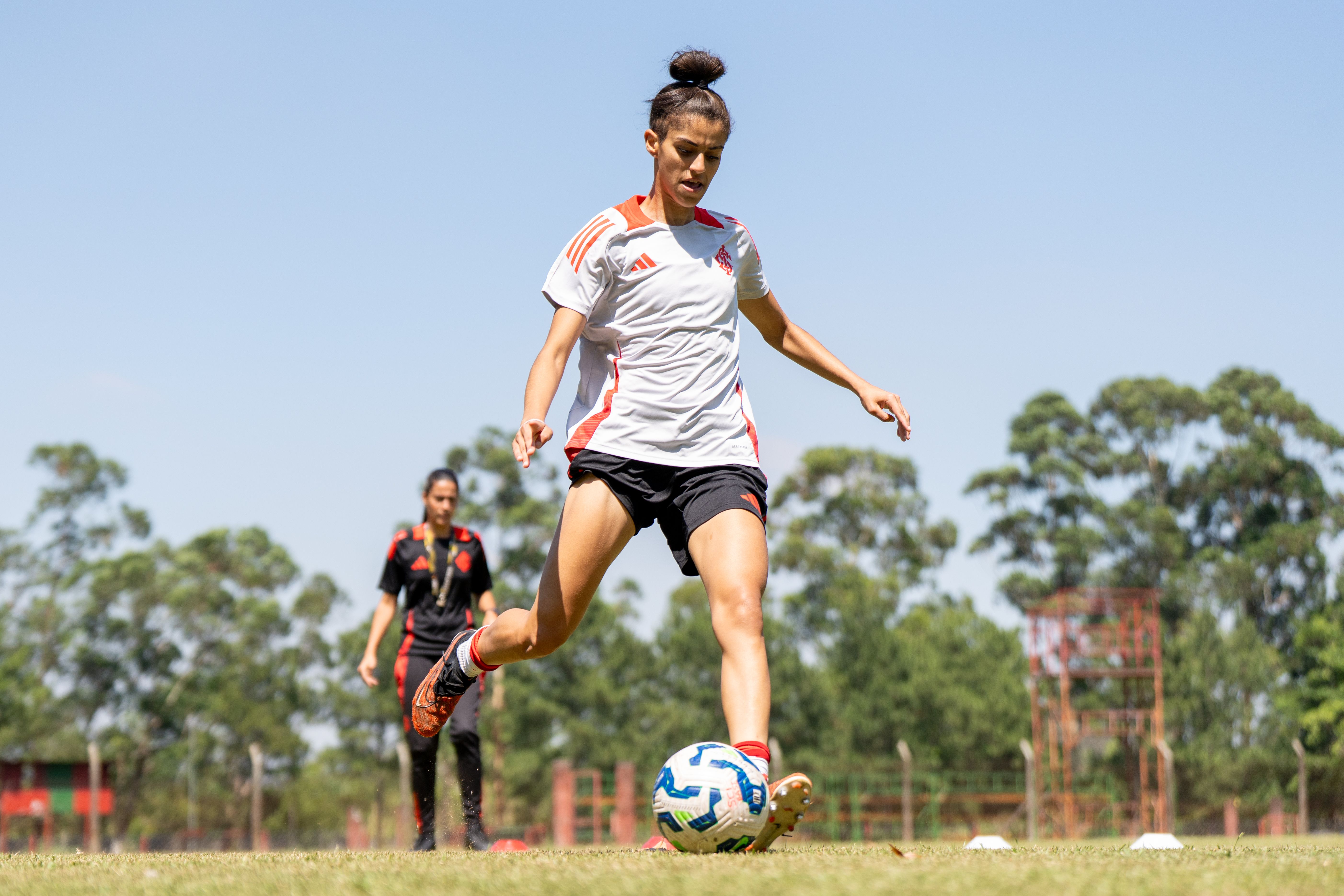 Gurias Coloradas finalizam preparação para encarar a Ferroviária