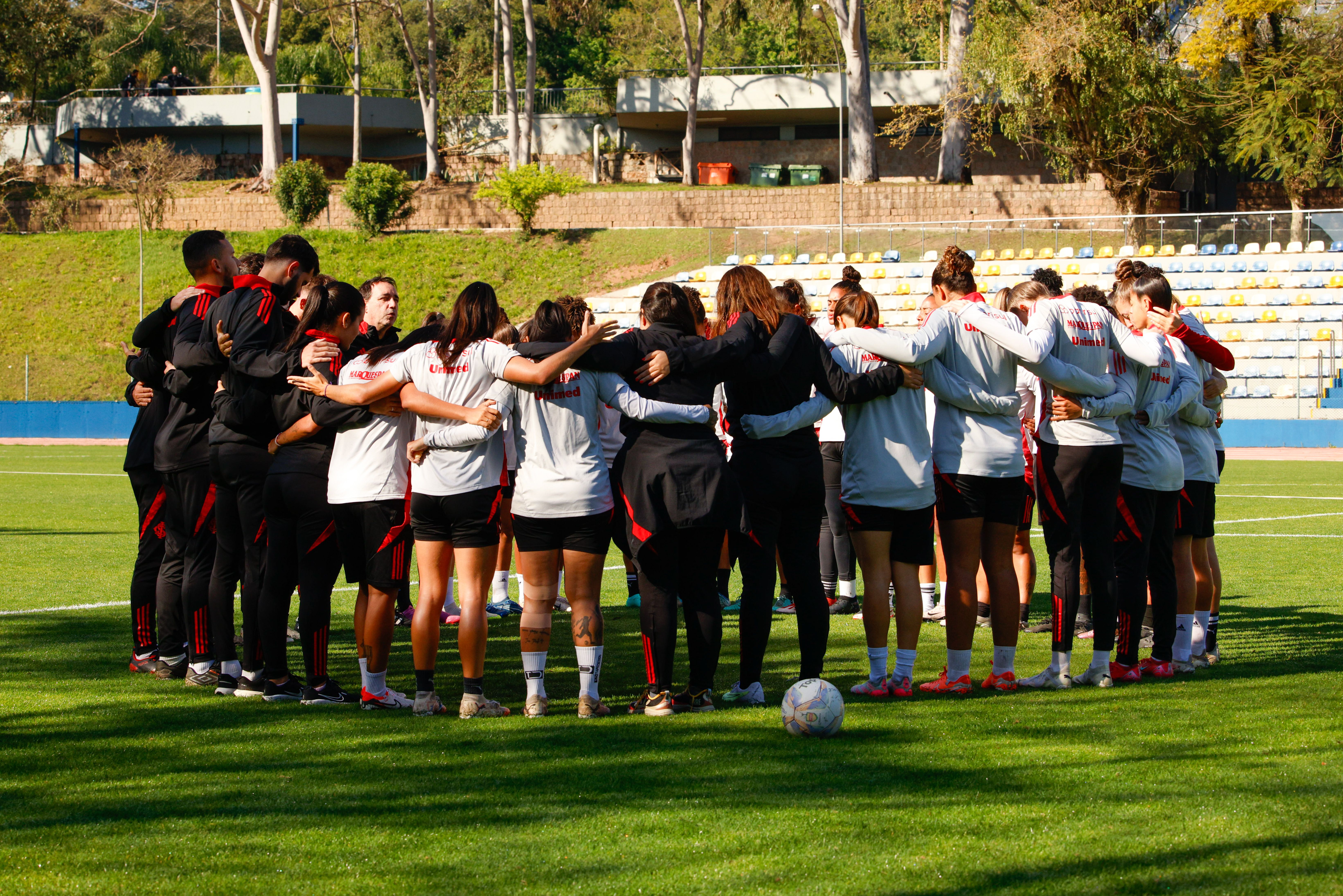 Gurias Coloradas iniciam pré-temporada de 2026