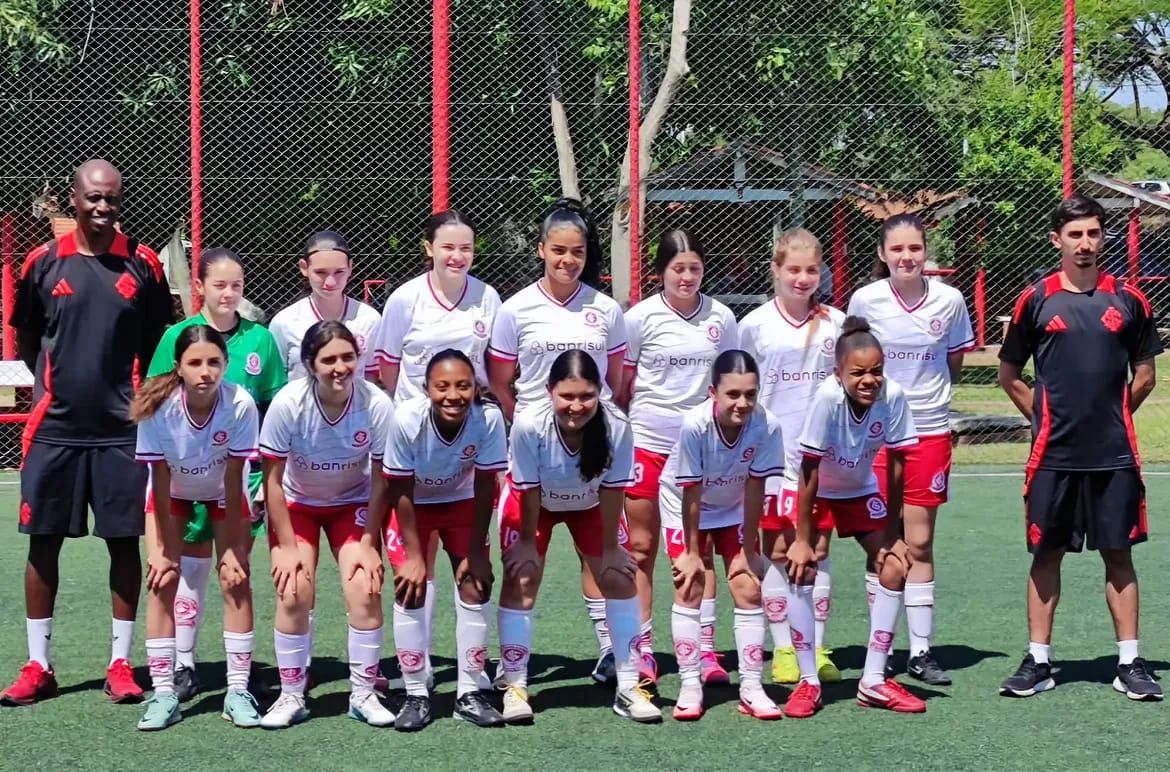 Escola Rubra está com matrículas abertas para meninas