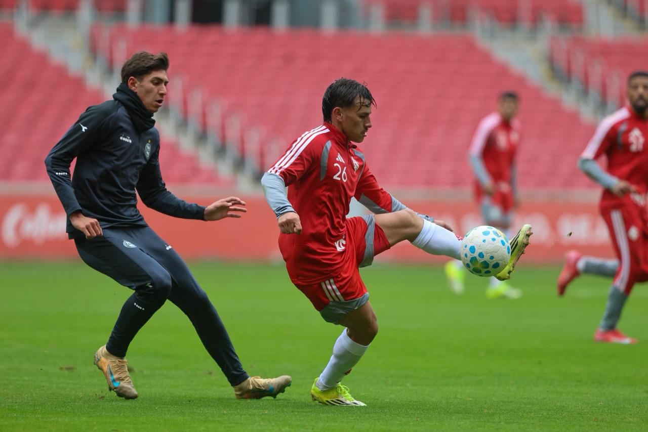 Colorado faz jogo-treino com o Coritiba
