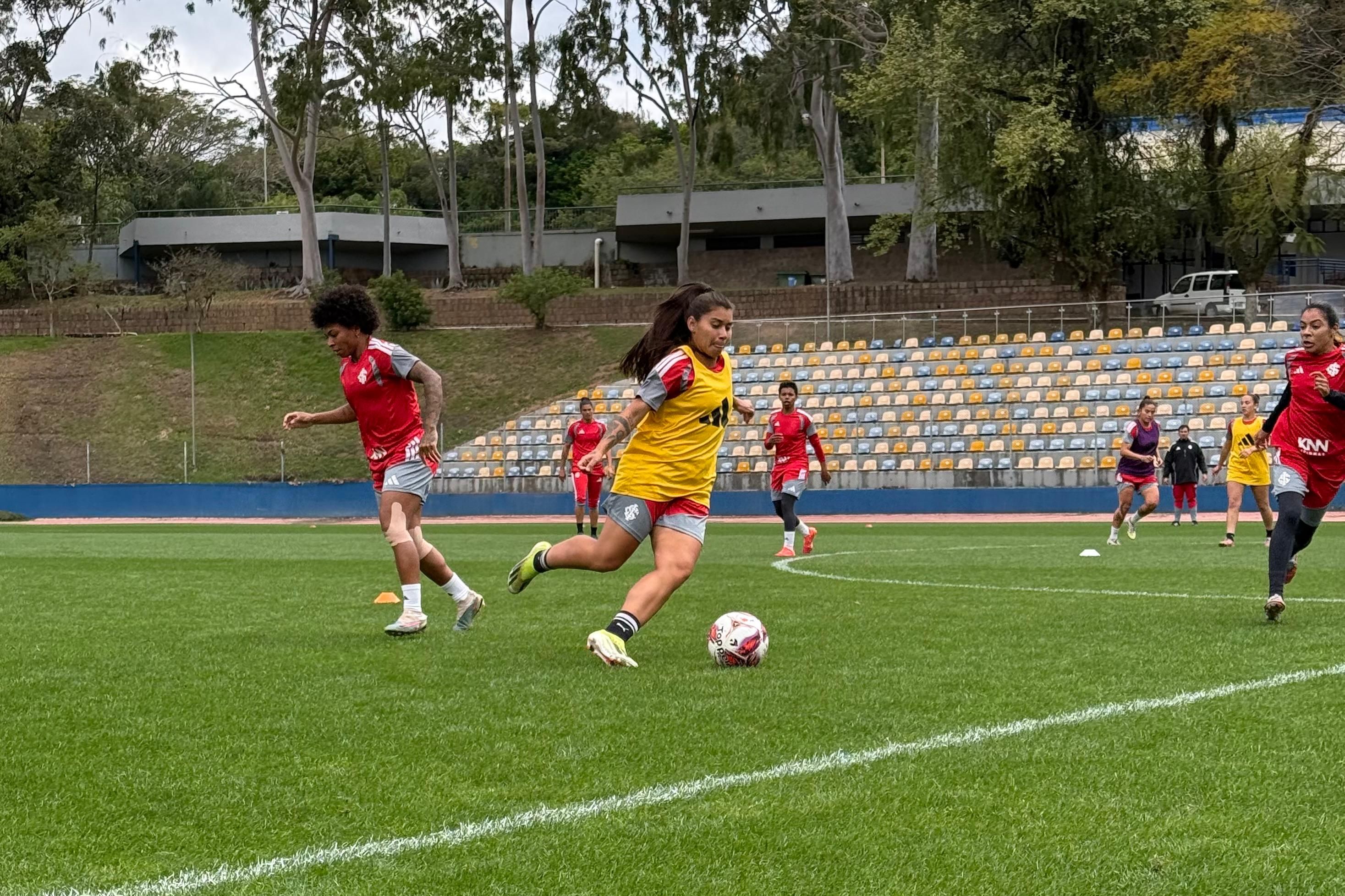 Gurias Coloradas iniciam última semana de preparação para o Gauchão