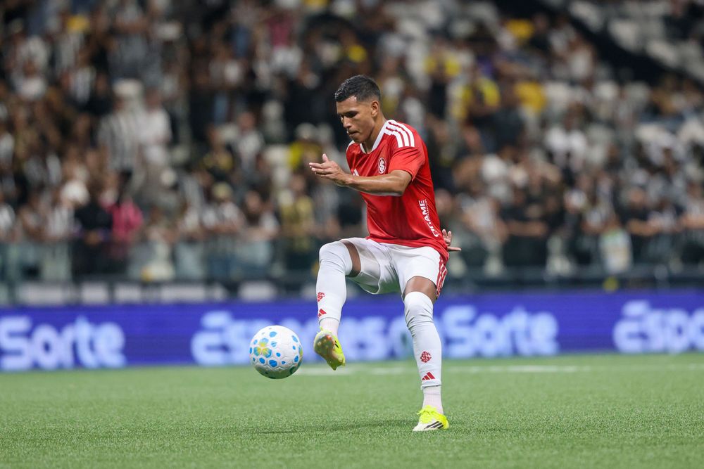 Raio-X: Inter enfrenta o Santos na Vila Belmiro