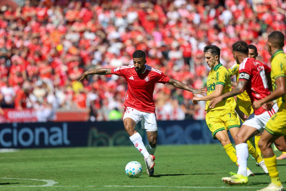 Inter é derrotado no Beira-Rio