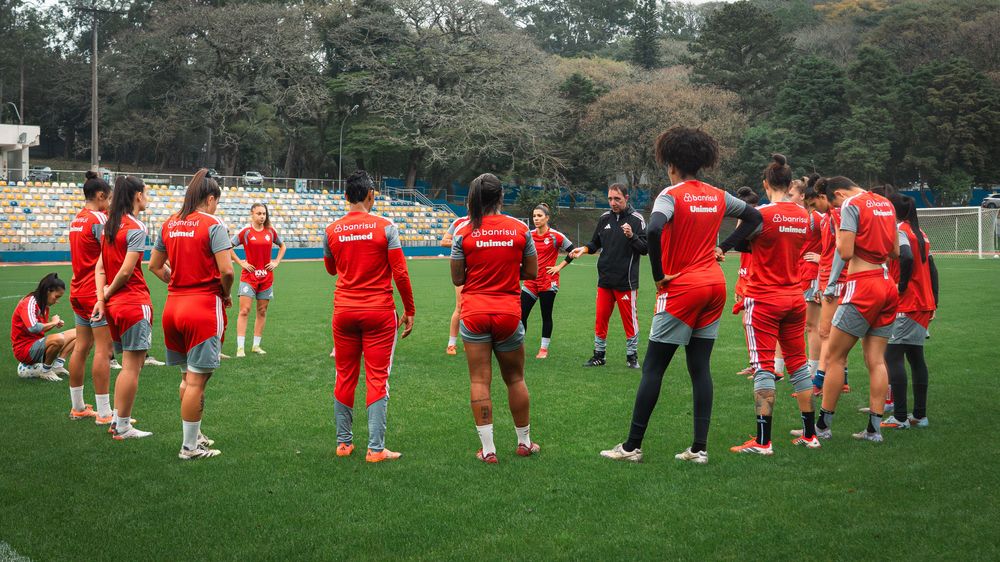 Gurias Coloradas intensificam preparação para enfrentar o Vitória