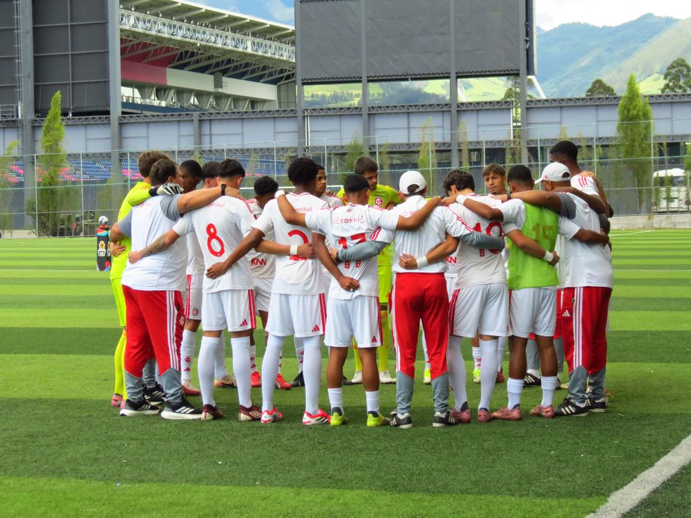 Celeiro encerra participação no torneio Mitad del Mundo