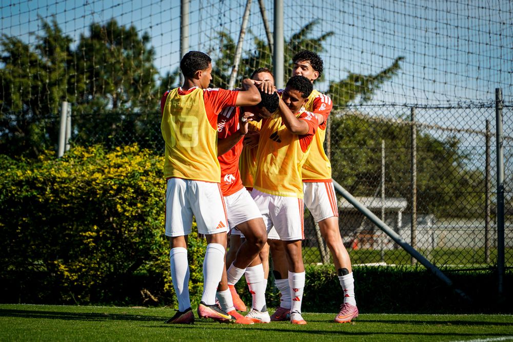 Celeiro goleia City London e mantém 100% na Copa Sul Sub-20