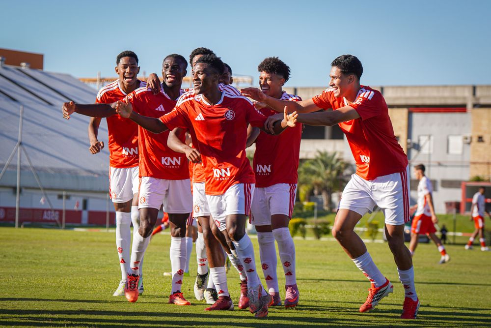 Celeiro vence Vila Nova e sobe na tabela do Brasileiro Sub-20 Série B