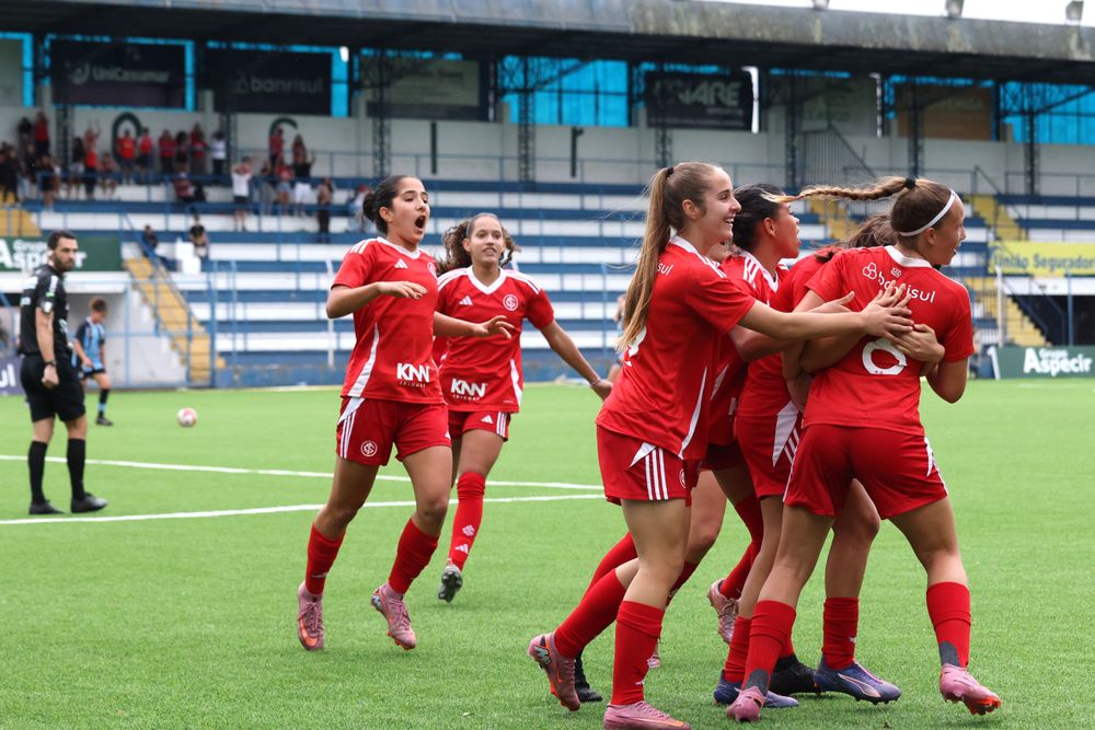 Gurias vencem primeira partida da Final do Gauchão Sub-20