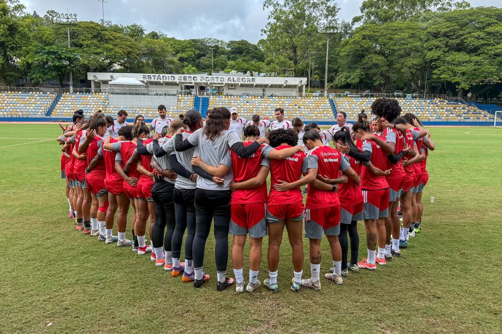 Gurias Coloradas se prepararam para enfrentar o América-MG pelo Brasileiro Femin...