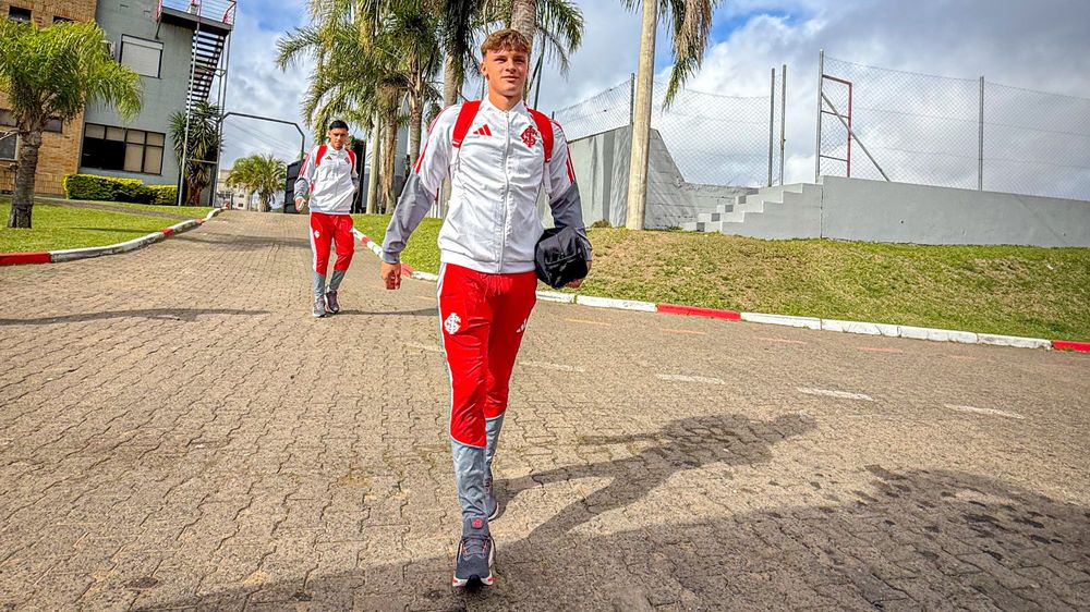 Sub-17 finaliza preparação e inicia deslocamento para enfrentar o Botafogo