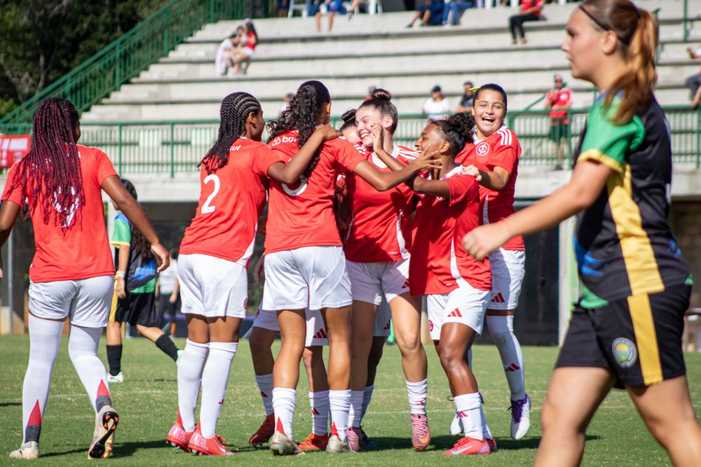 Gurias iniciam mês de junho com sequência de jogos decisivos