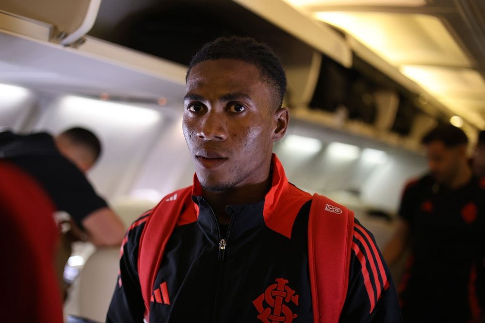 Benjamin é relacionado pela primeira vez para o elenco profissional
