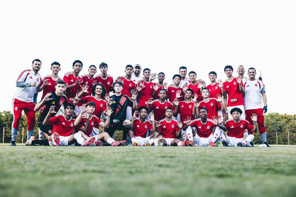 Celeiro goleia Red Bull Bragantino e avança às quartas da Copa do Brasil Sub-15