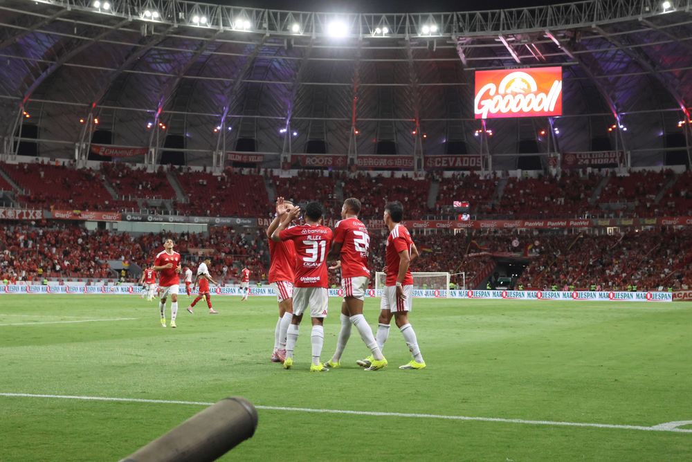 INTER VENCE E AVANÇA PARA AS SEMIFINAIS