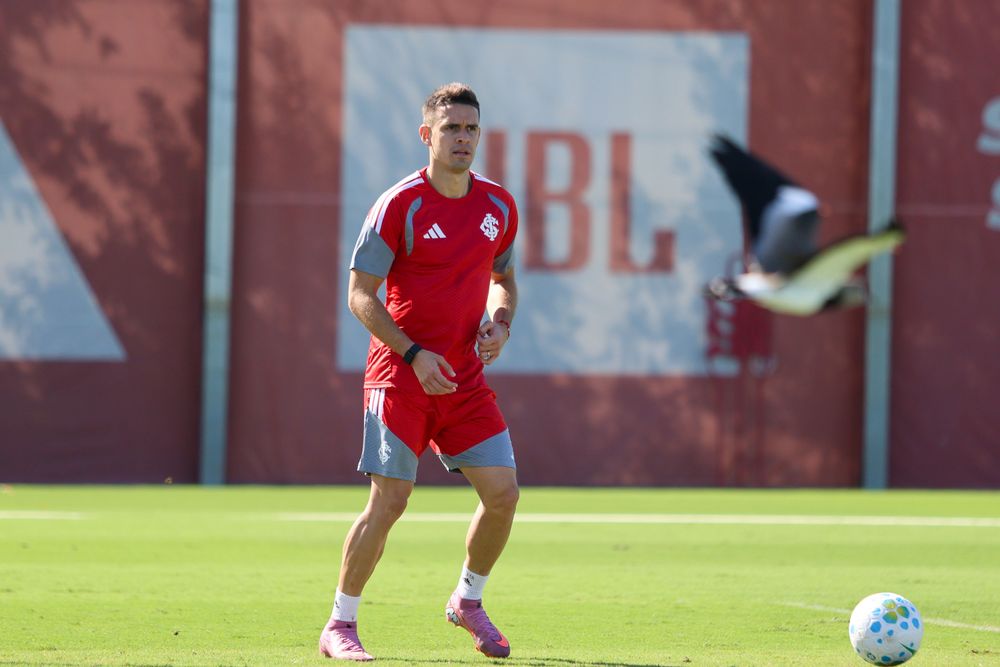 Sexta-feira de trabalhos físicos e técnicos no CT Parque Gigante