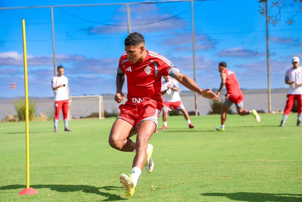 Colorado enfrenta o Mirassol no Gigante