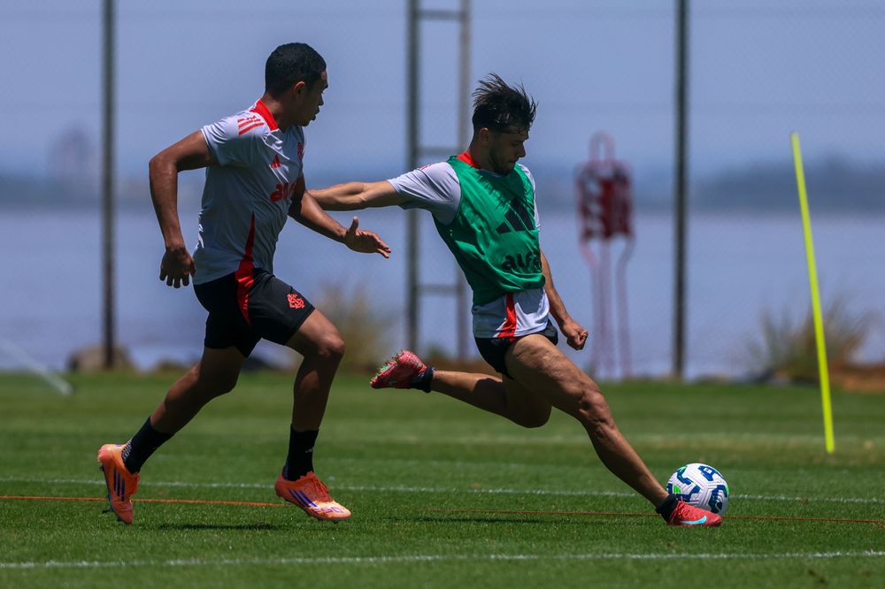 Sol e treino intenso nesta quarta