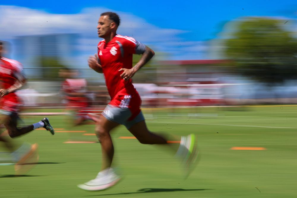 Treino intenso abre a semana colorada 