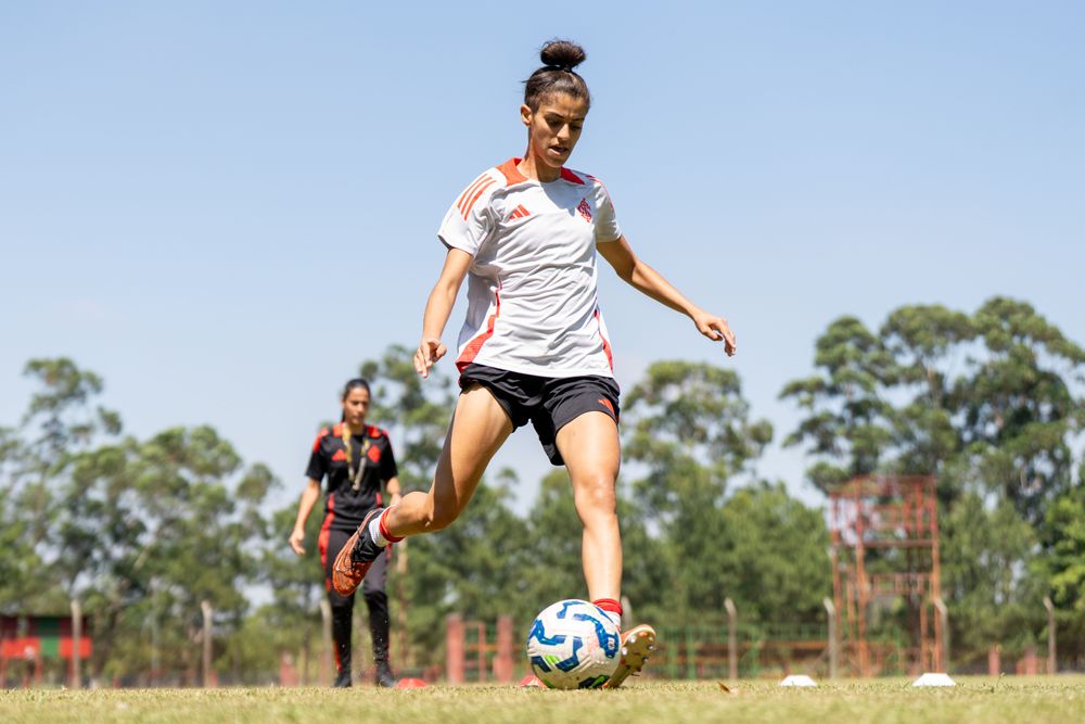 Gurias Coloradas finalizam preparação para encarar a Ferroviária