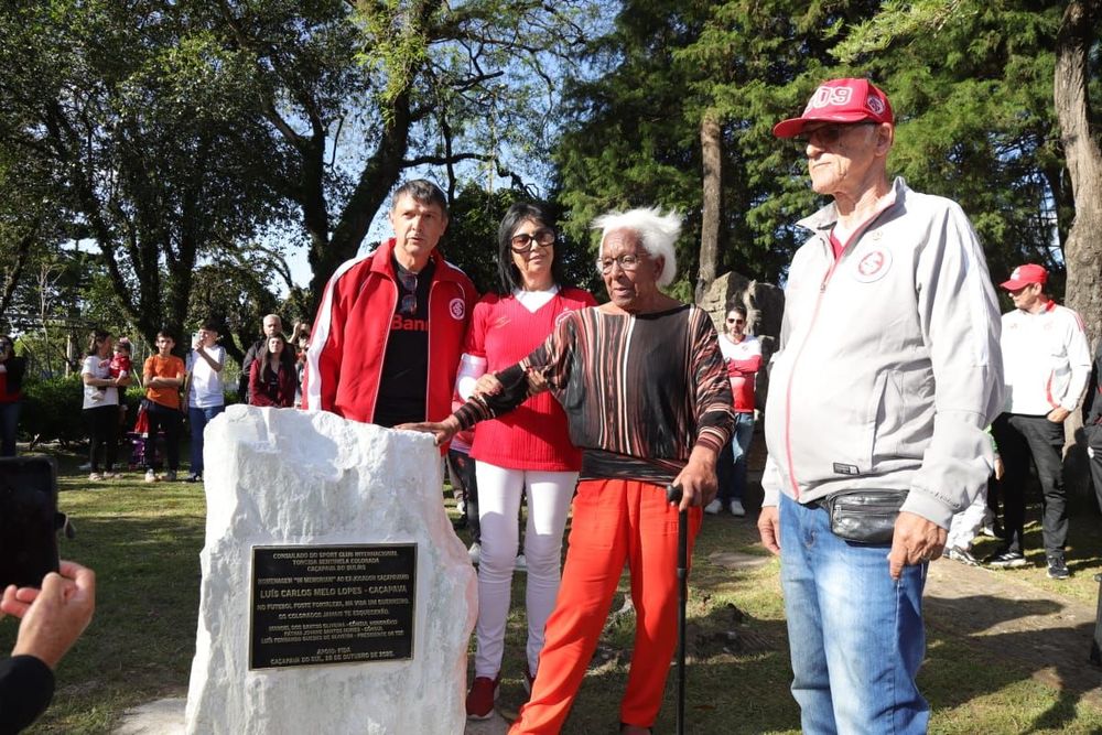 Consulado Sentinela do Sul, de Caçapava, homenageia ex-jogador do Inter